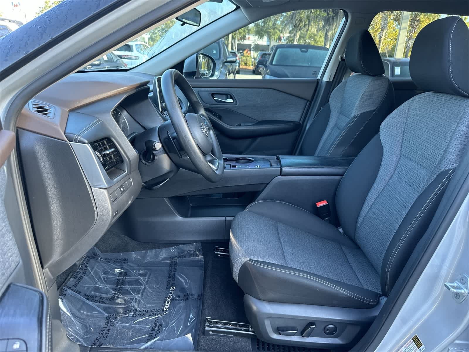 Thumbnail: 2022 Nissan Rogue - 13