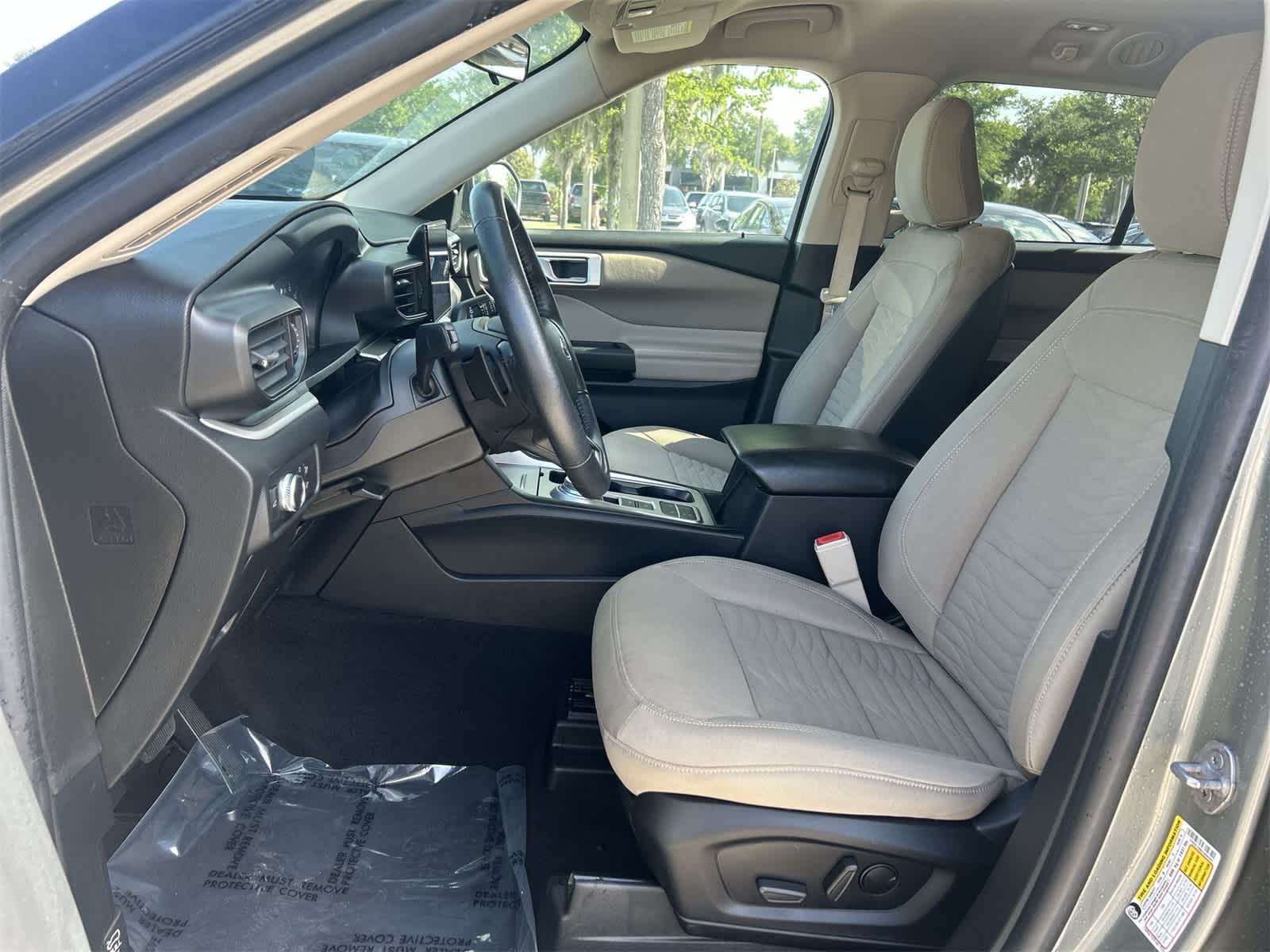 2020 Ford Explorer XLT 13