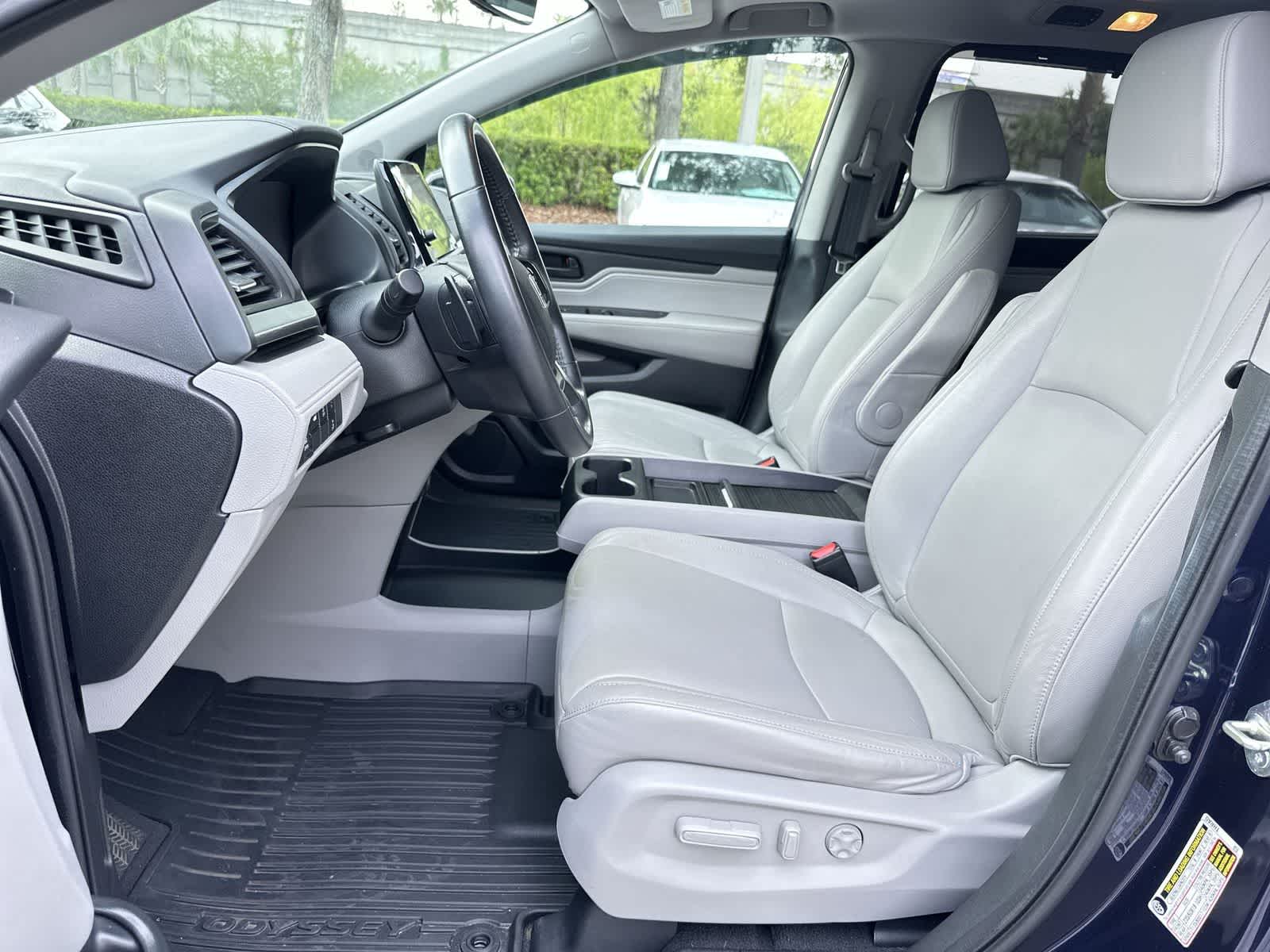 Thumbnail: 2019 Honda Odyssey - 13