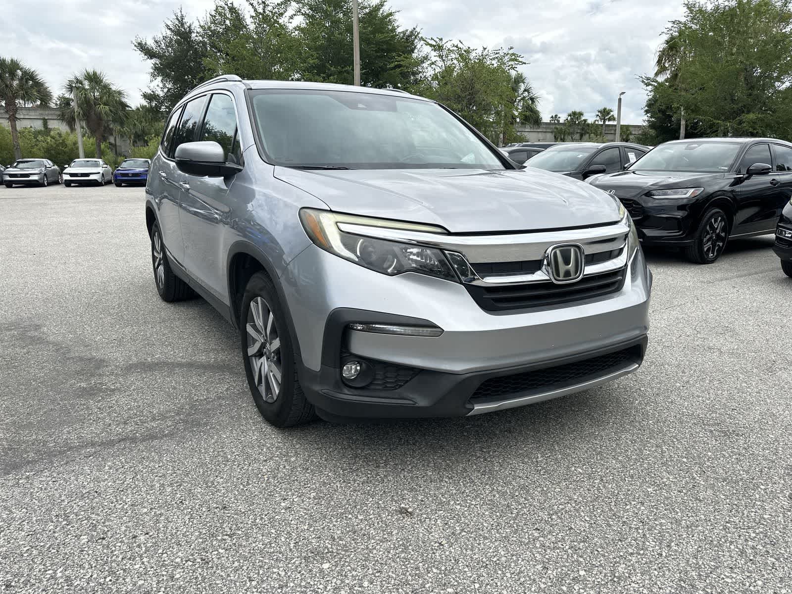 Thumbnail: 2019 Honda Pilot - 16
