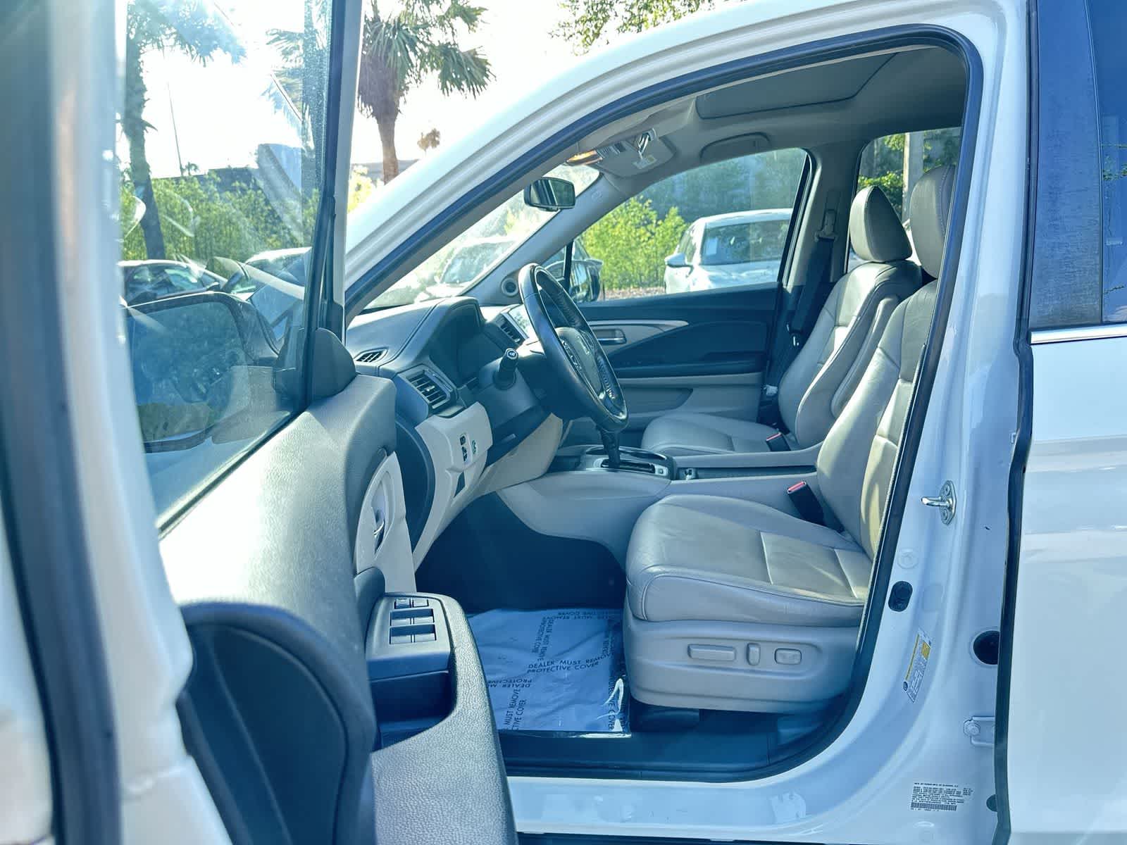 Thumbnail: 2018 Honda Pilot - 2