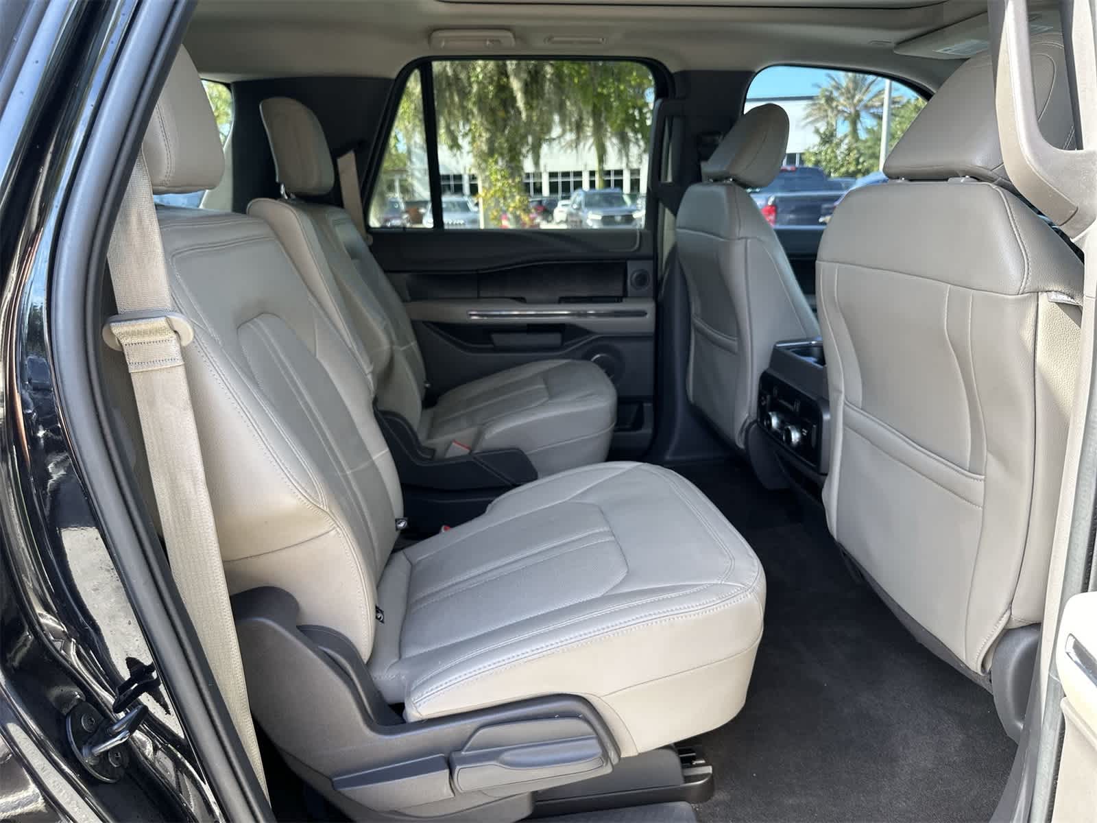 Thumbnail: 2021 Ford Expedition MAX - 16