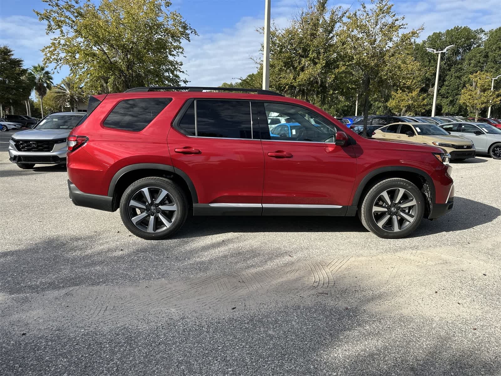 Thumbnail: 2025 Honda Pilot - 7