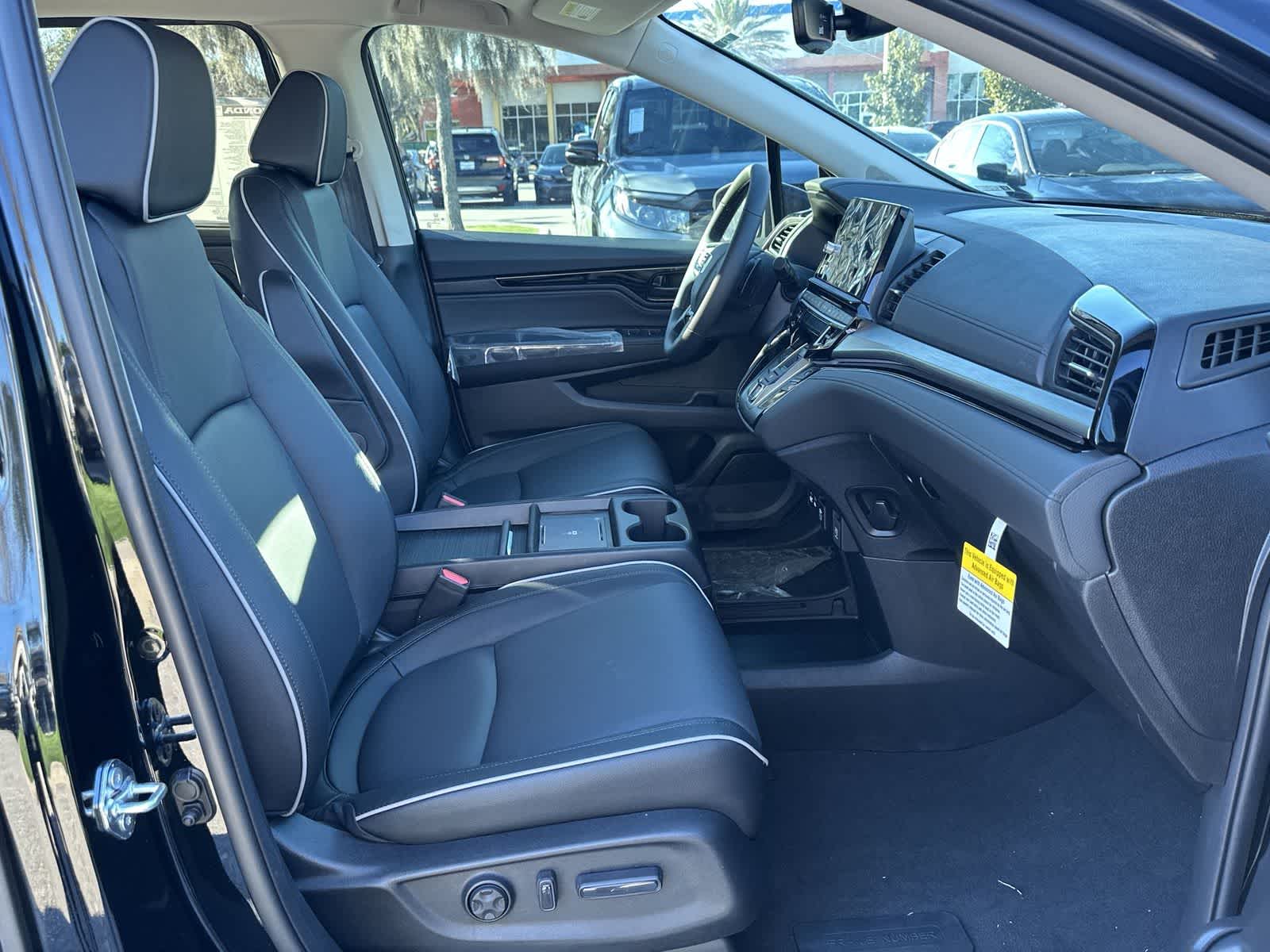 Thumbnail: 2026 Honda Odyssey - 17