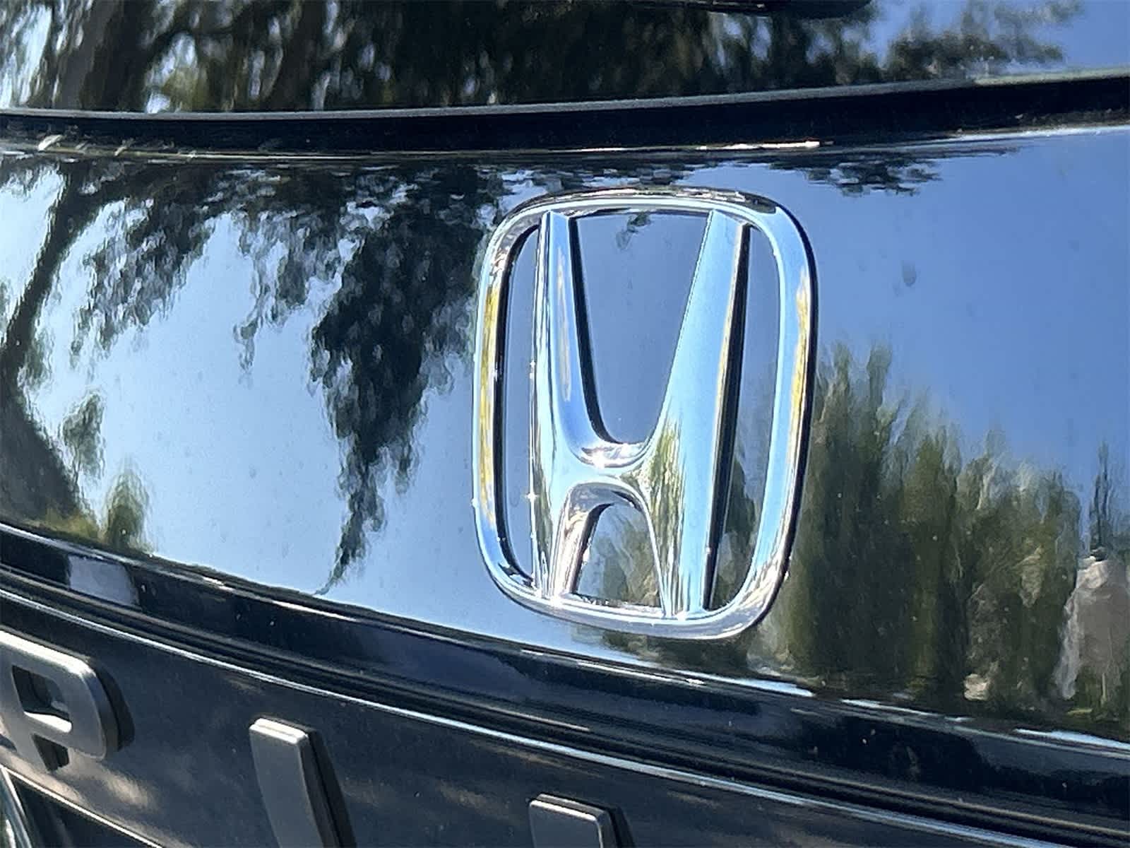 Thumbnail: 2025 Honda Pilot - 10