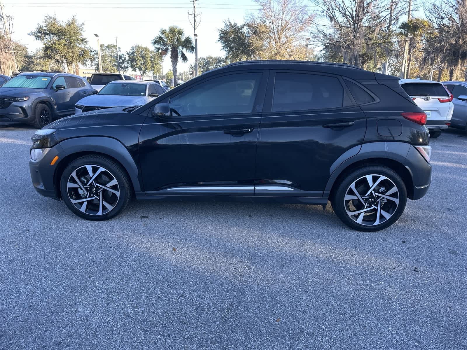 Thumbnail: 2023 Hyundai Kona - 3