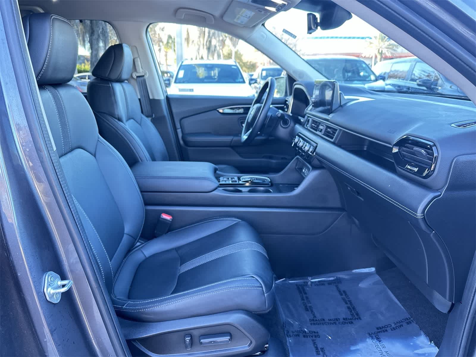 Thumbnail: 2023 Honda Pilot - 17