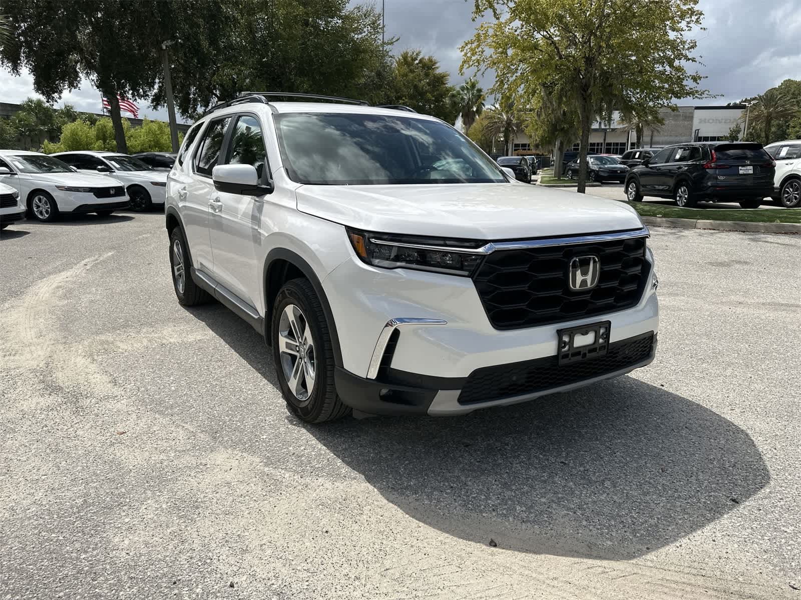 Thumbnail: 2023 Honda Pilot - 8