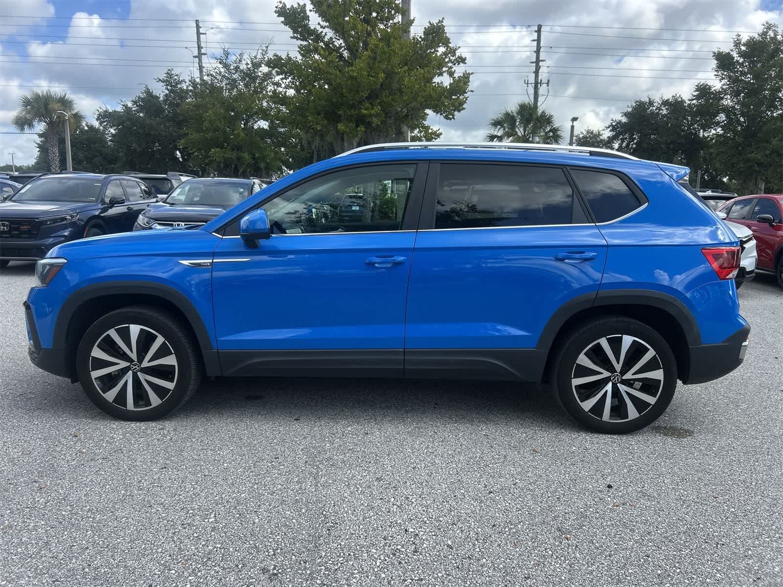 Thumbnail: 2022 Volkswagen Taos - 3