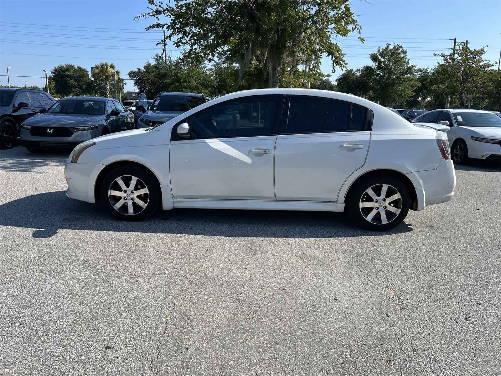 Thumbnail: 2012 Nissan Sentra - 3