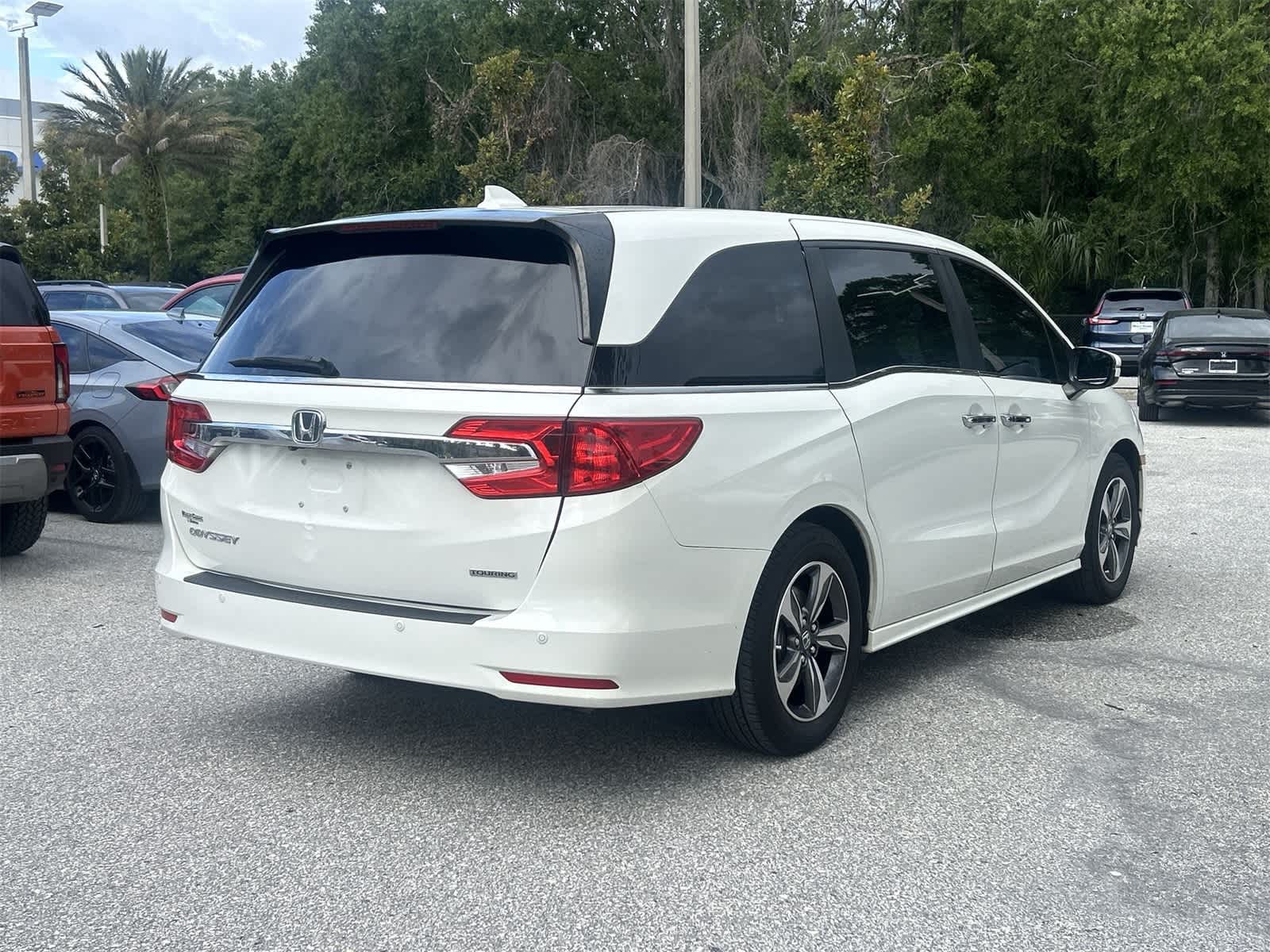 Thumbnail: 2019 Honda Odyssey - 6