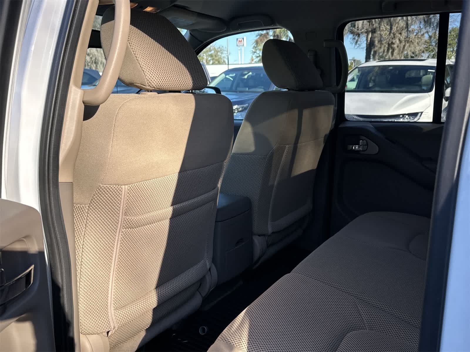 Thumbnail: 2016 Nissan Frontier - 14