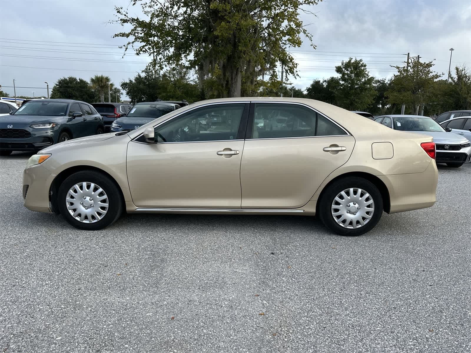 Thumbnail: 2012 Toyota Camry - 3