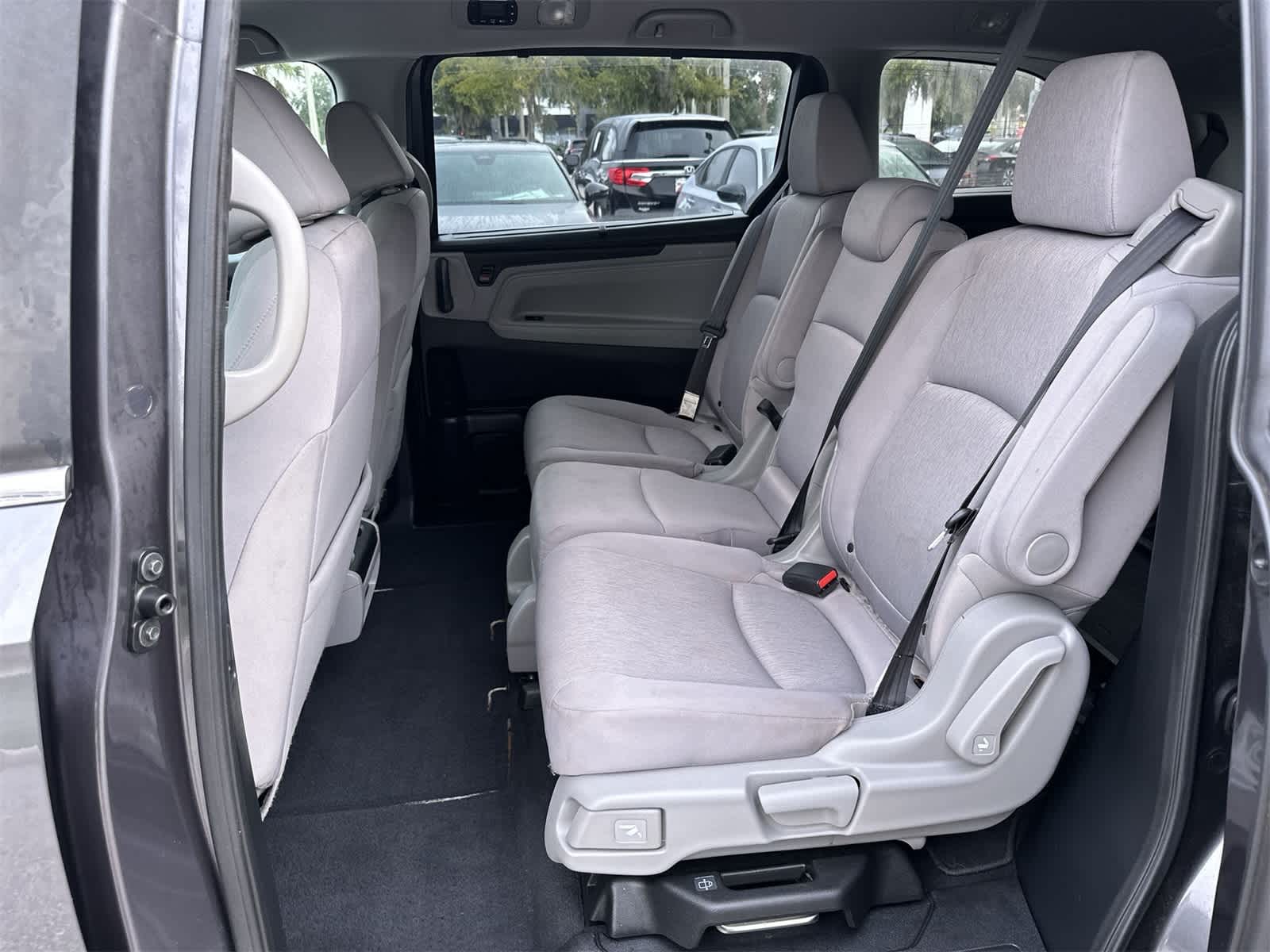 Thumbnail: 2018 Honda Odyssey - 15