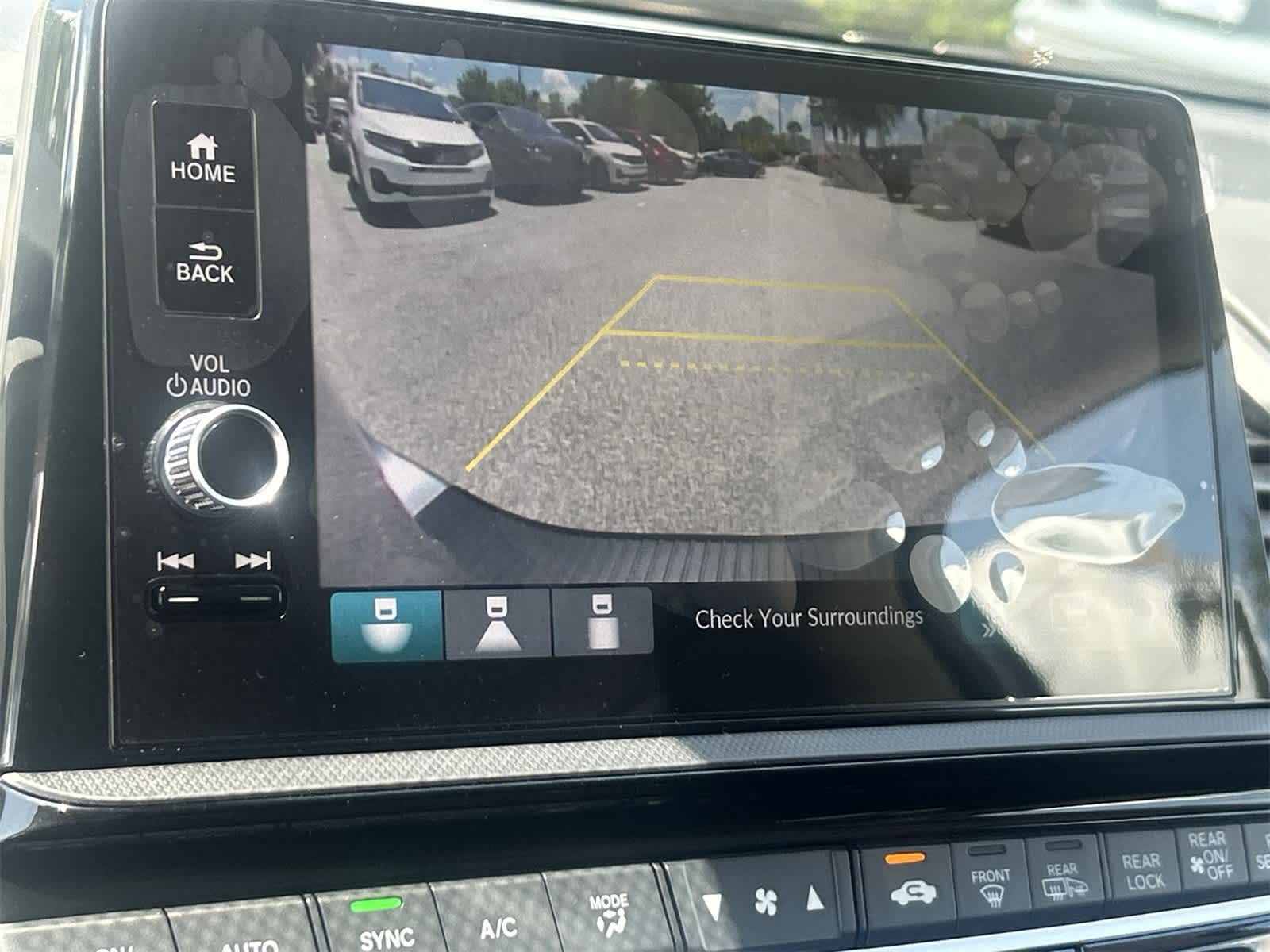 Thumbnail: 2026 Honda Odyssey - 20