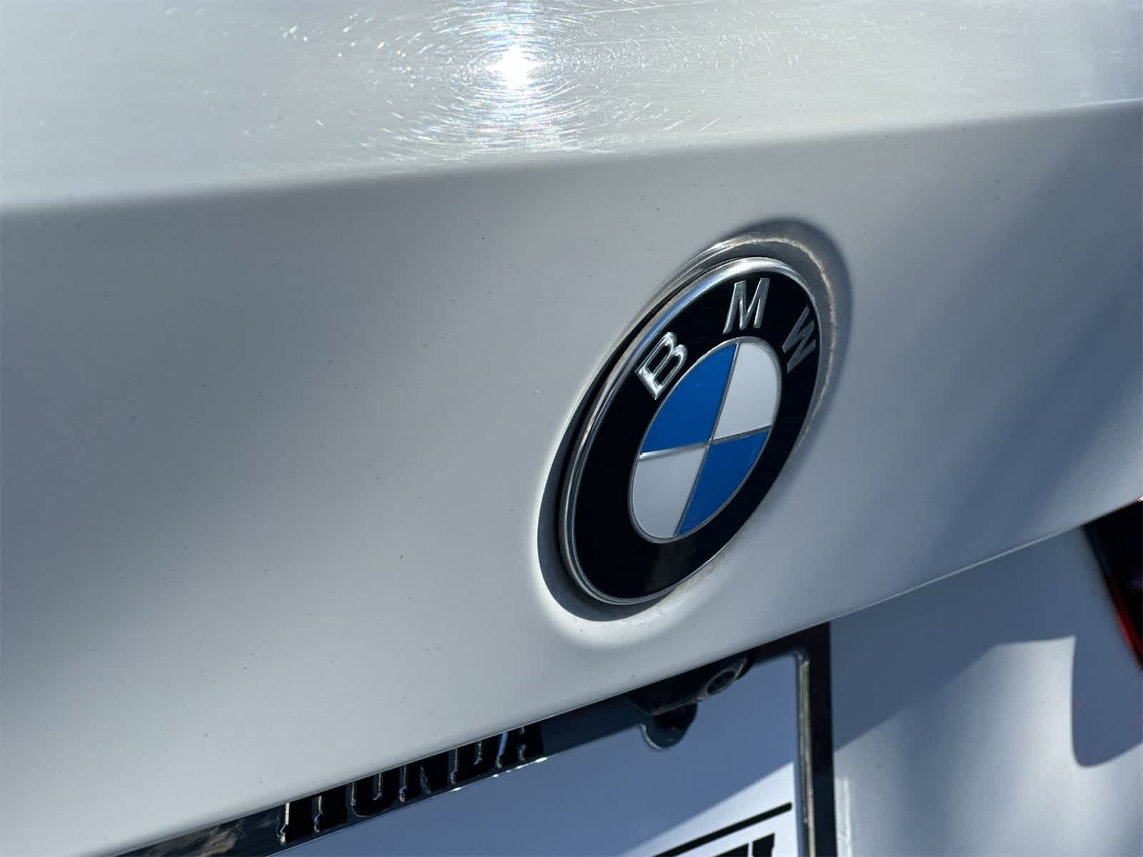 Thumbnail: 2020 BMW 3 Series - 10