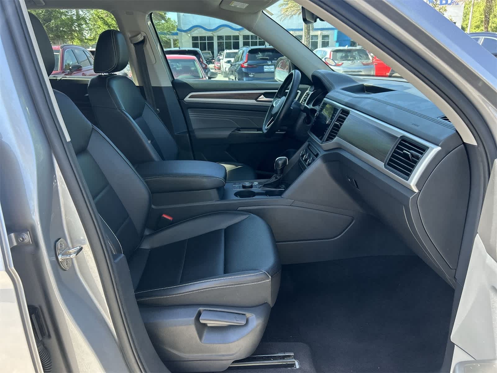 2021 Volkswagen Atlas SE 17