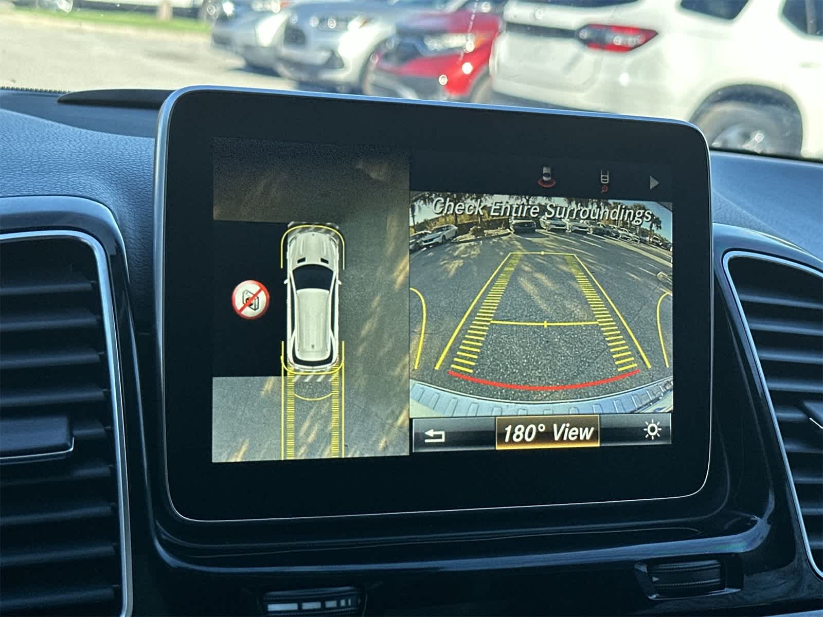 Thumbnail: 2016 Mercedes-Benz GLE - 20