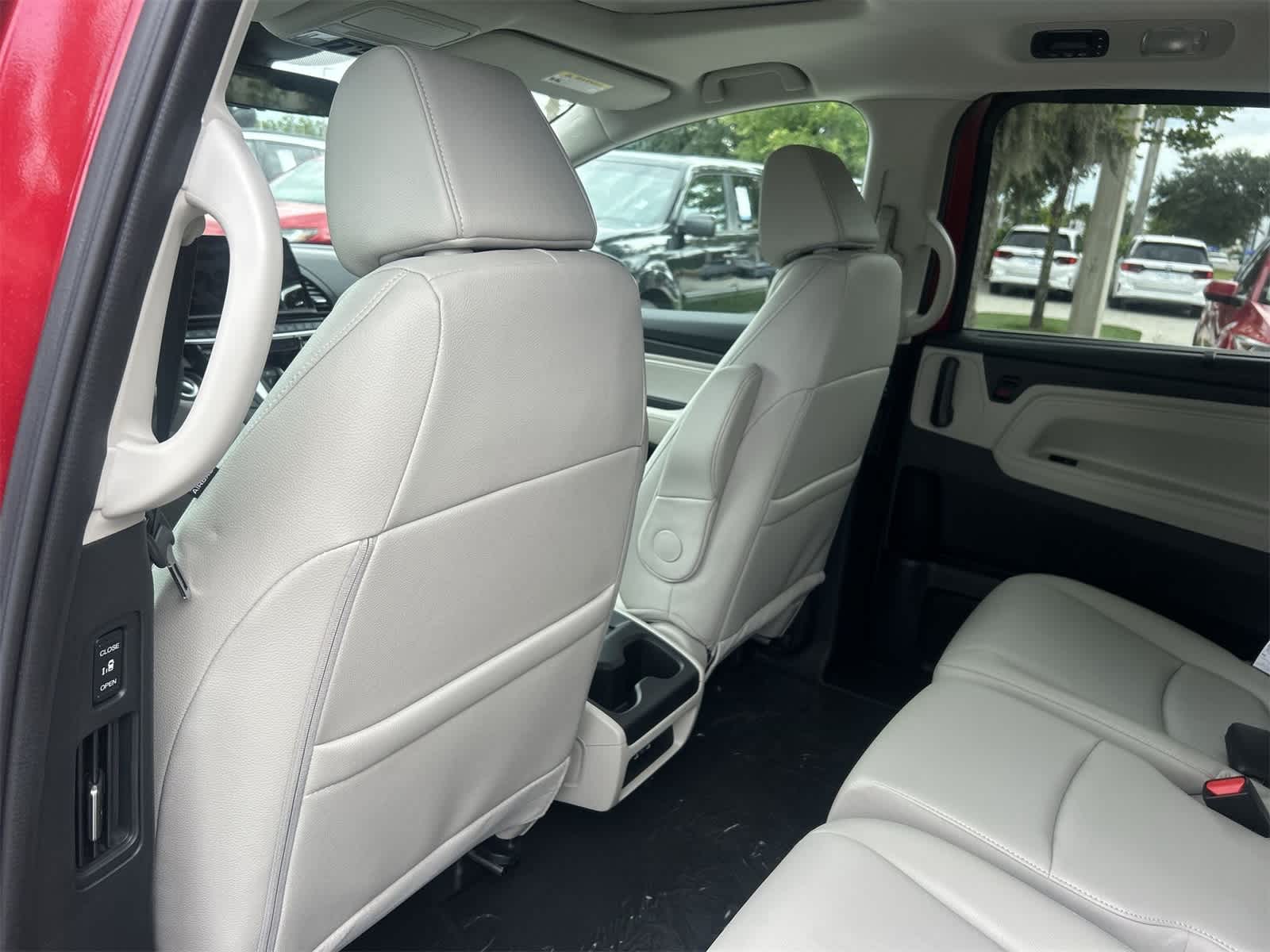 Thumbnail: 2025 Honda Odyssey - 14