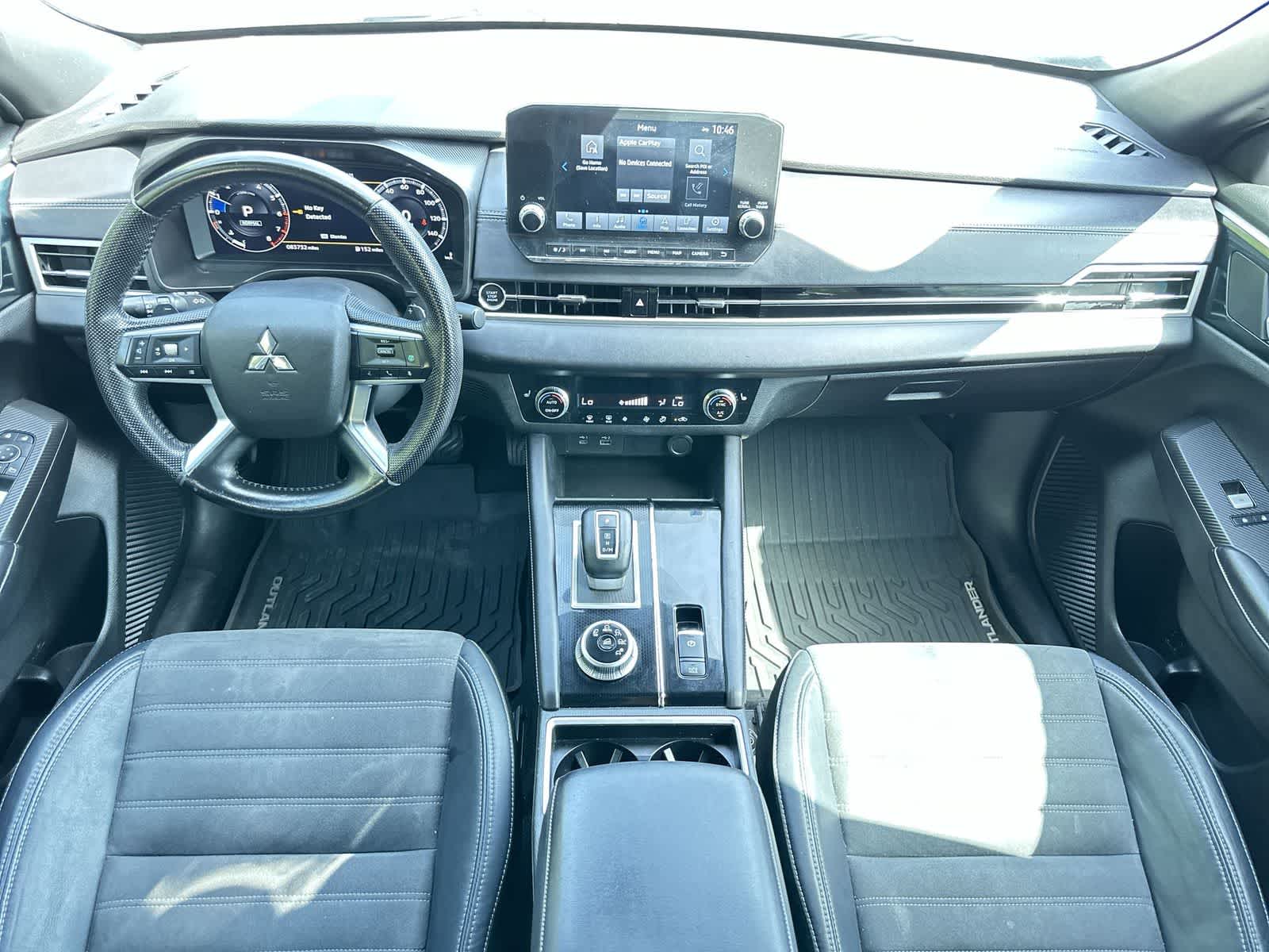 Thumbnail: 2023 Mitsubishi Outlander - 13