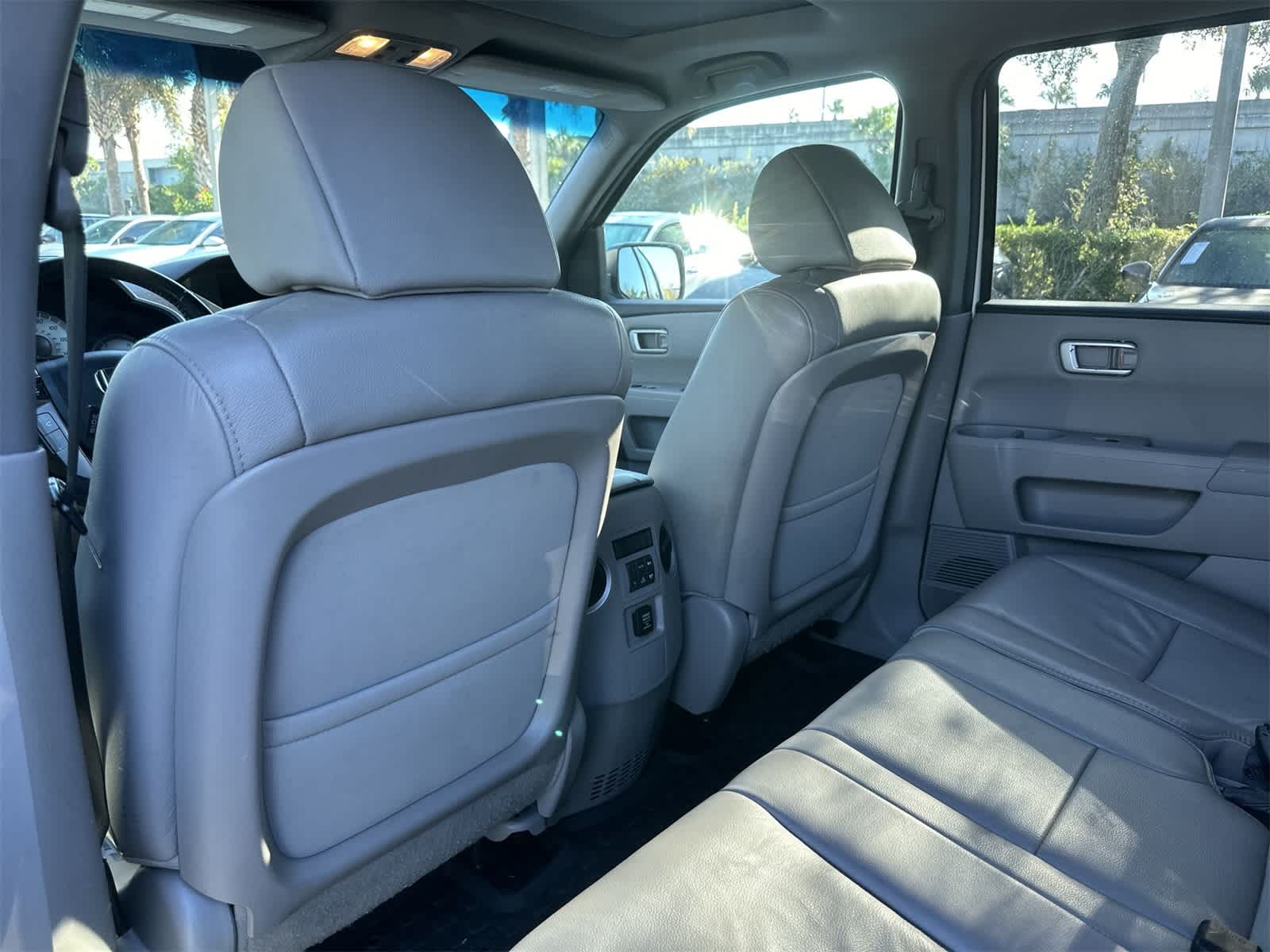 Thumbnail: 2014 Honda Pilot - 14