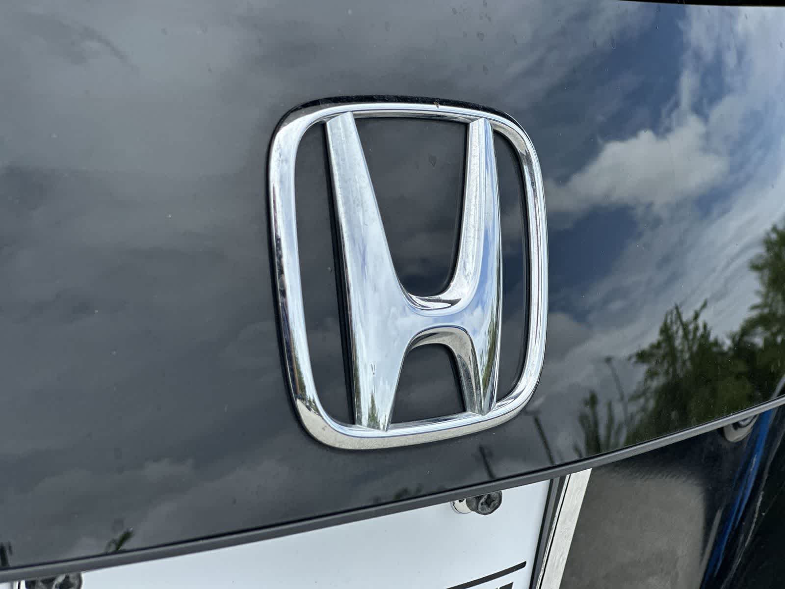 Thumbnail: 2015 Honda Crosstour - 10