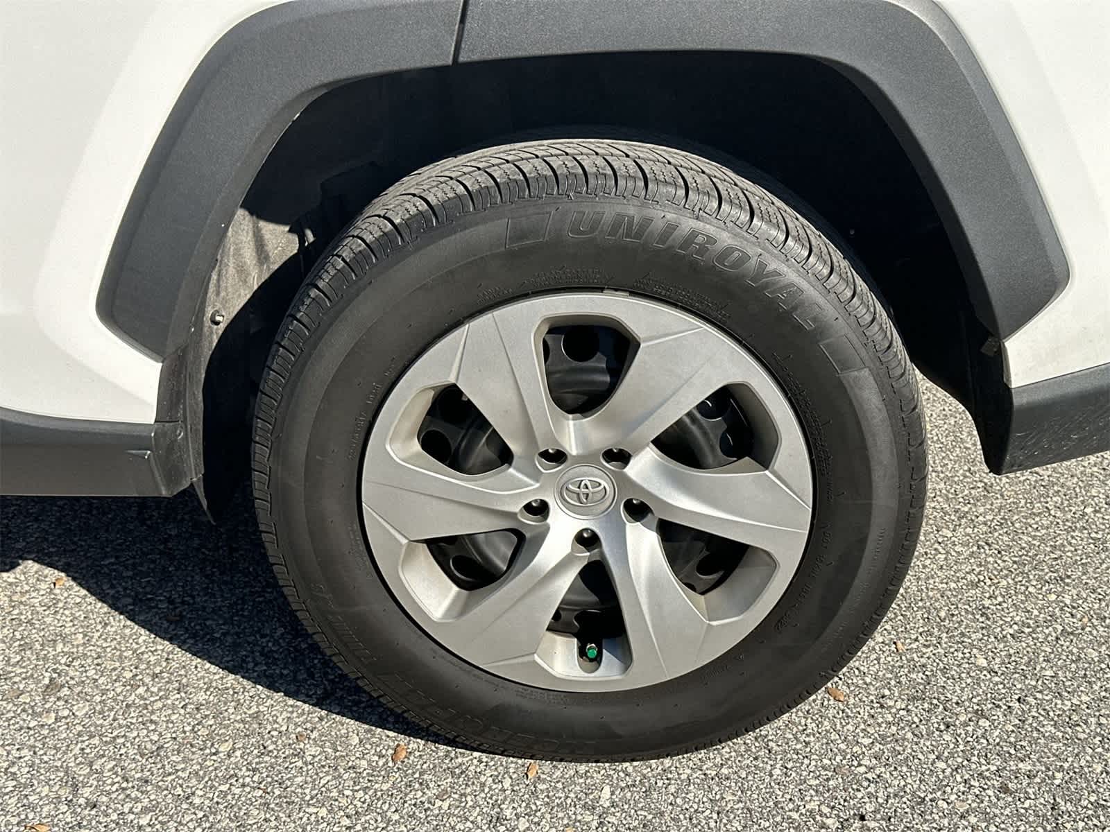 Thumbnail: 2020 Toyota RAV4 - 12