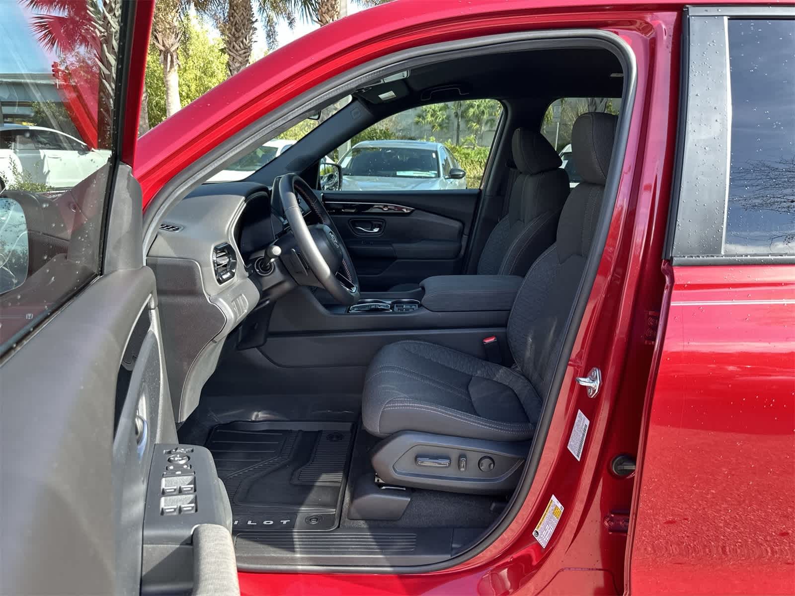 Thumbnail: 2025 Honda Pilot - 2