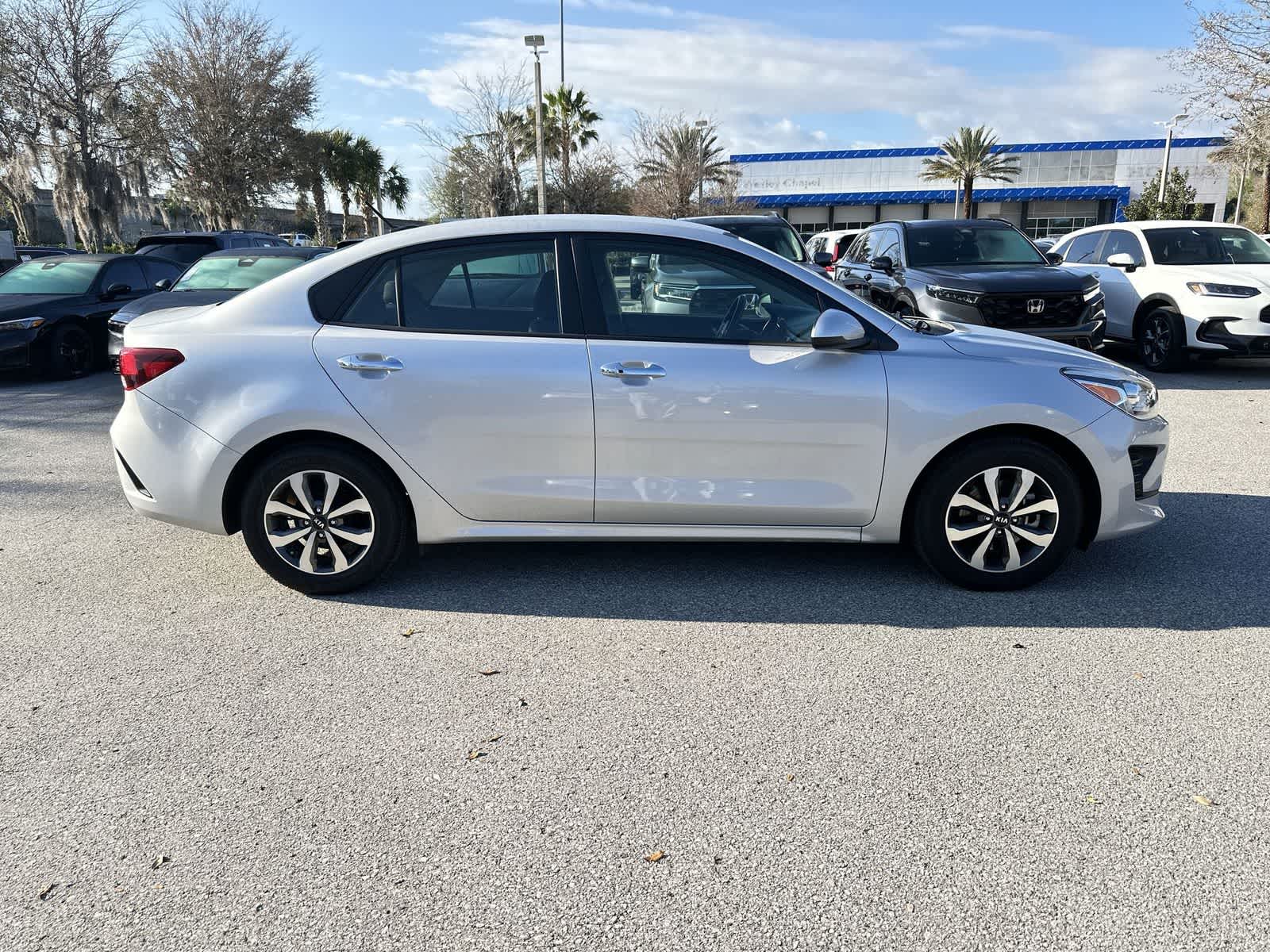 Thumbnail: 2021 Kia Rio - 5