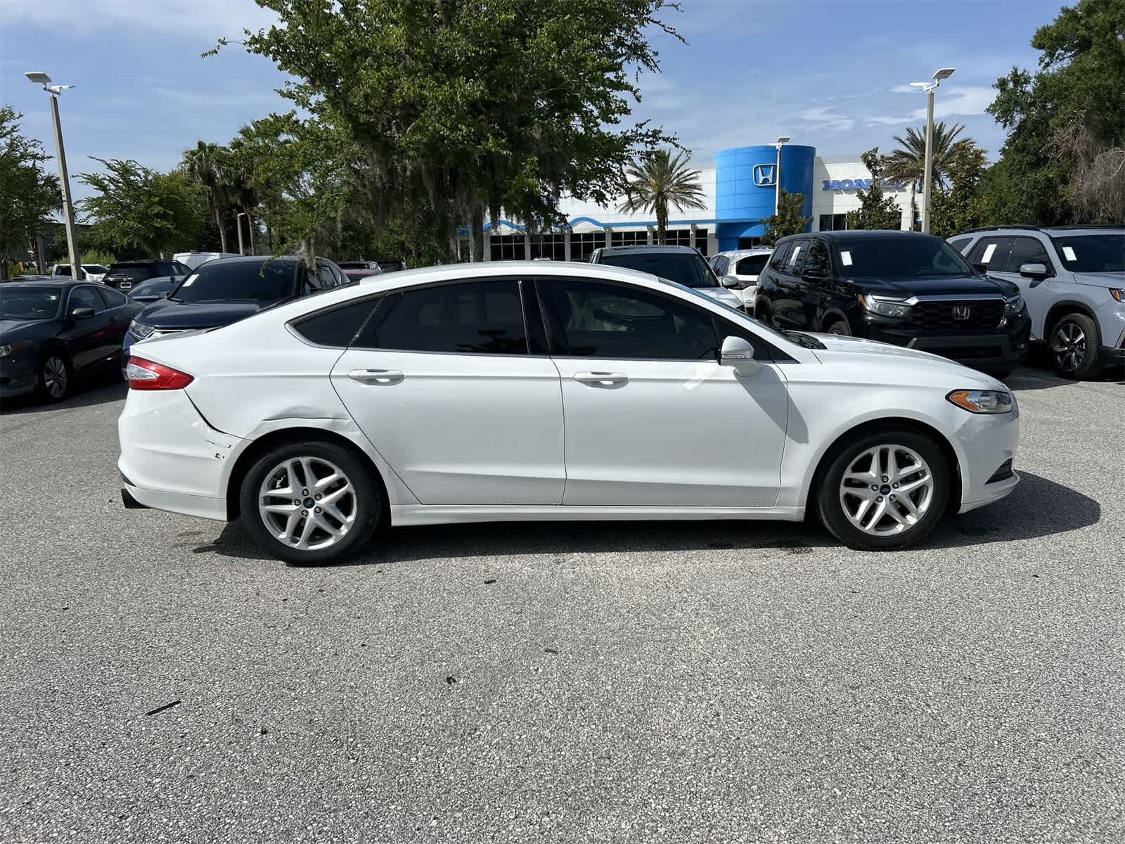 Thumbnail: 2015 Ford Fusion - 7