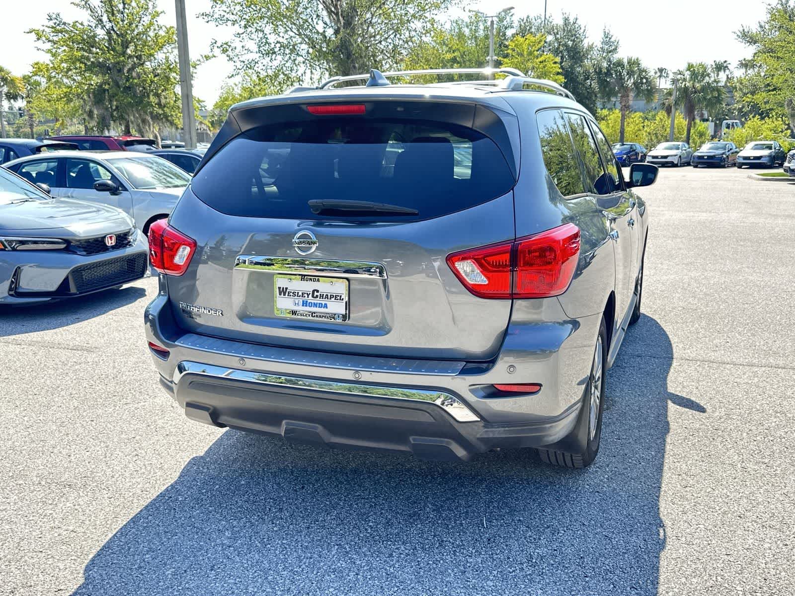 Thumbnail: 2020 Nissan Pathfinder - 6