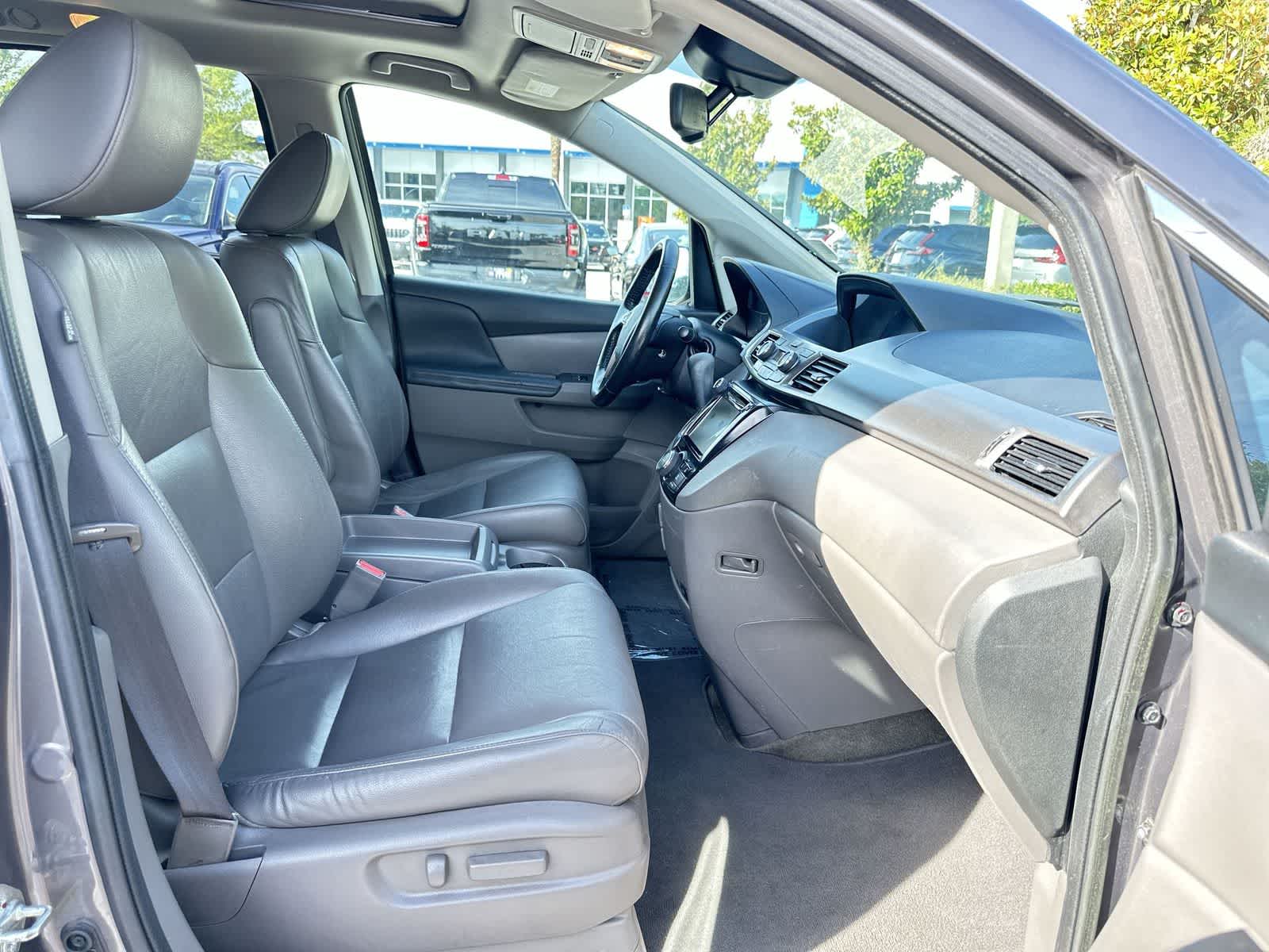 Thumbnail: 2016 Honda Odyssey - 17