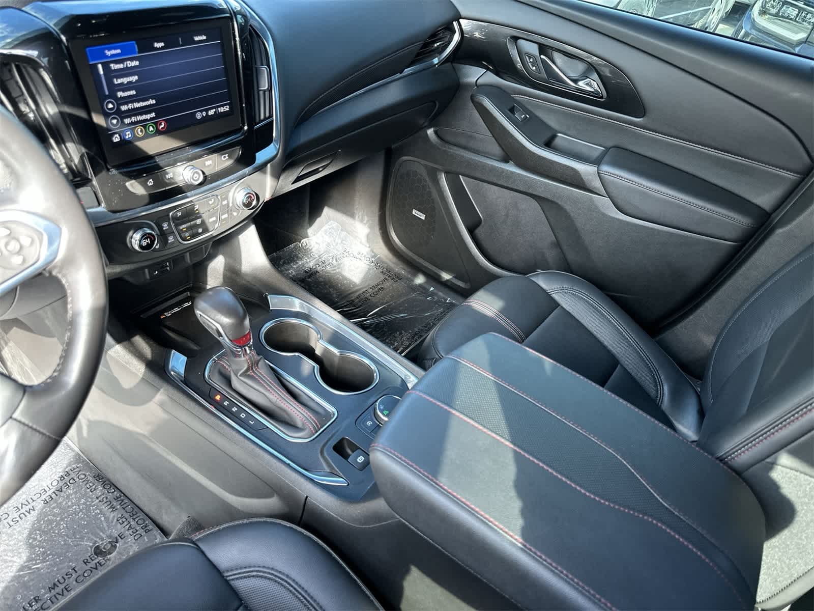 Thumbnail: 2022 Chevrolet Traverse - 19