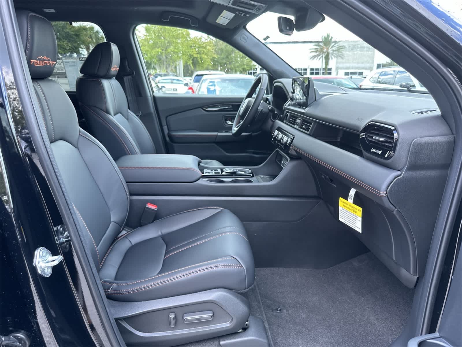Thumbnail: 2025 Honda Pilot - 17