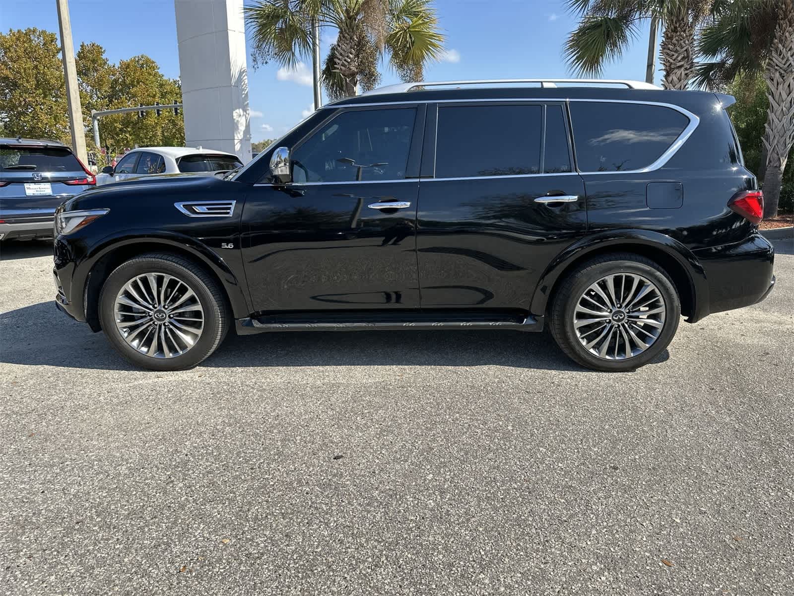 Thumbnail: 2018 INFINITI QX80 - 3