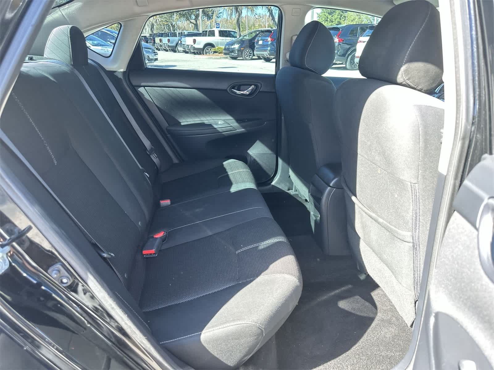 Thumbnail: 2018 Nissan Sentra - 16