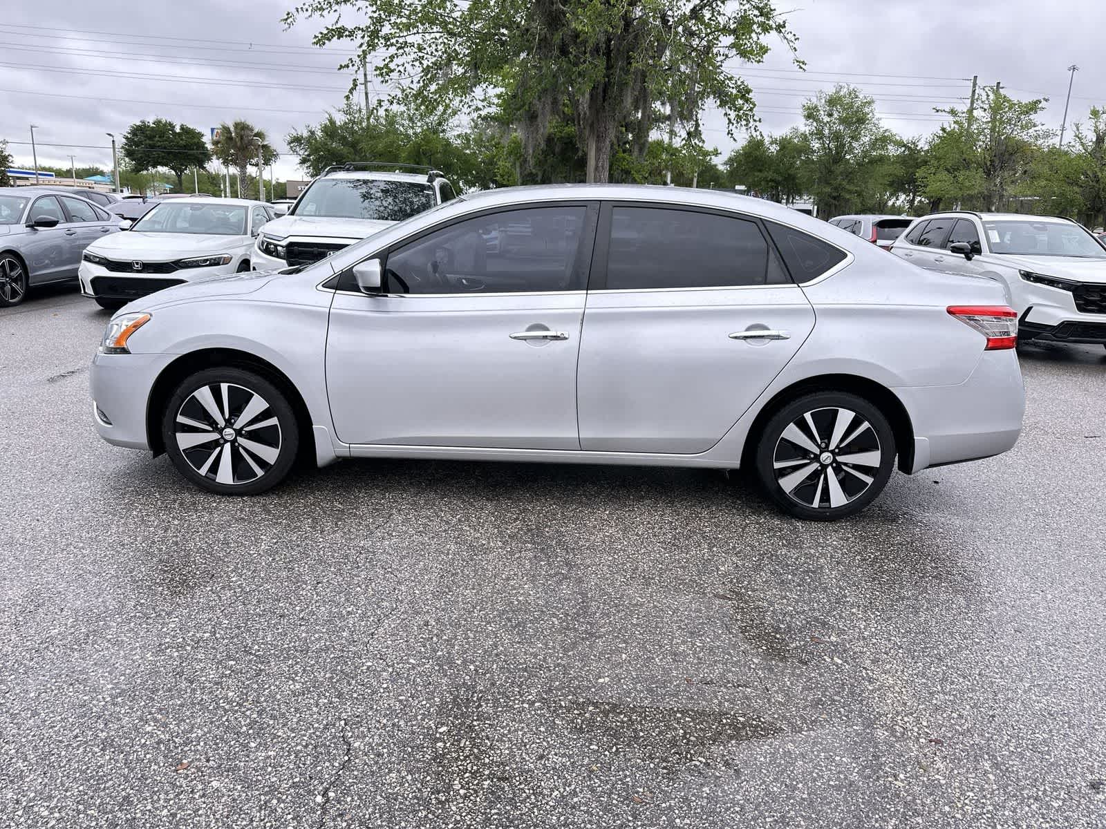 Thumbnail: 2014 Nissan Sentra - 3