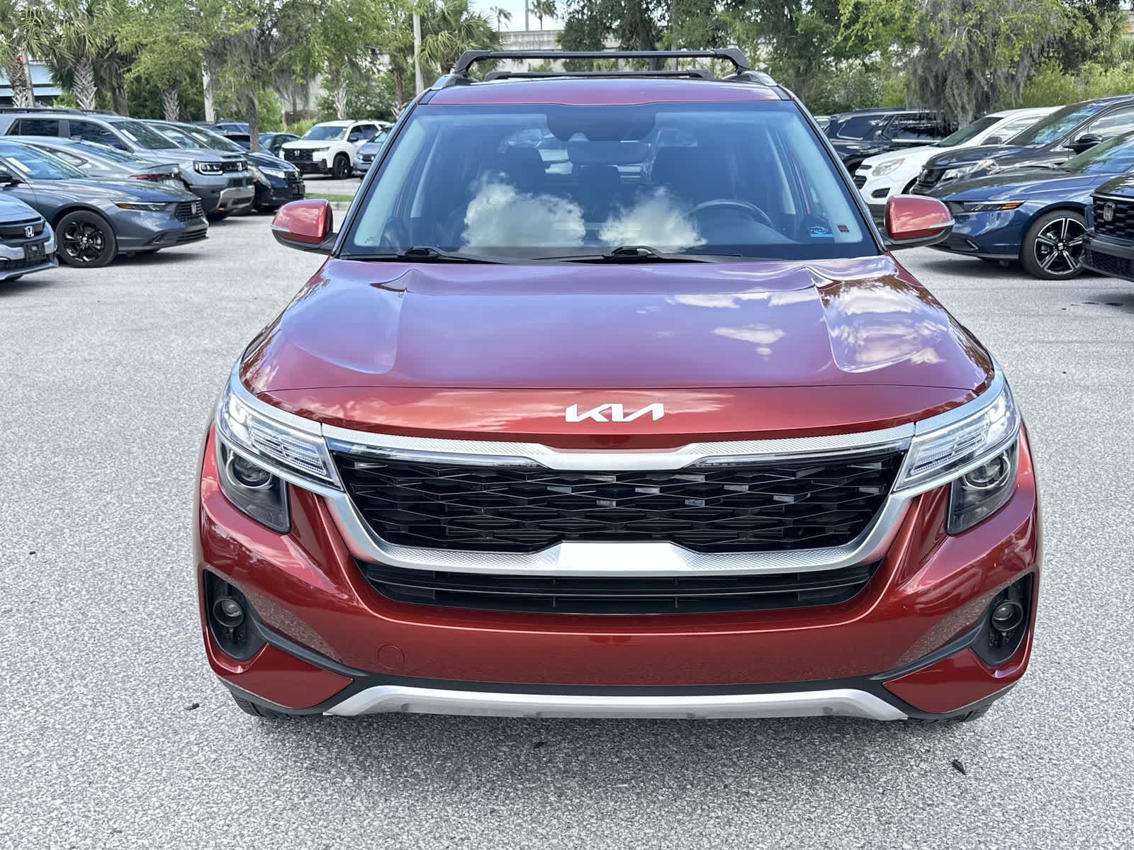 Thumbnail: 2023 Kia Seltos - 8