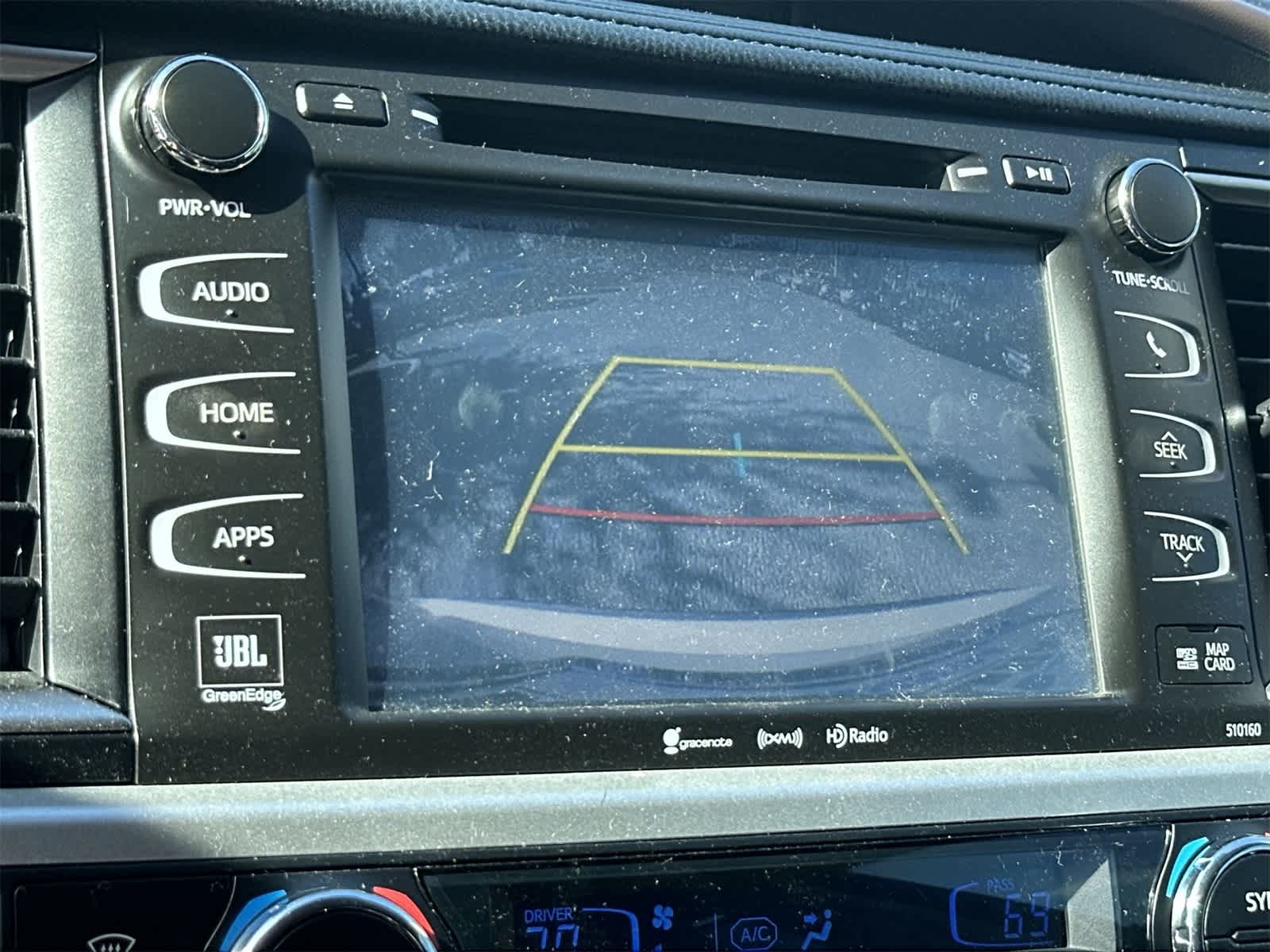 Thumbnail: 2016 Toyota Highlander - 20