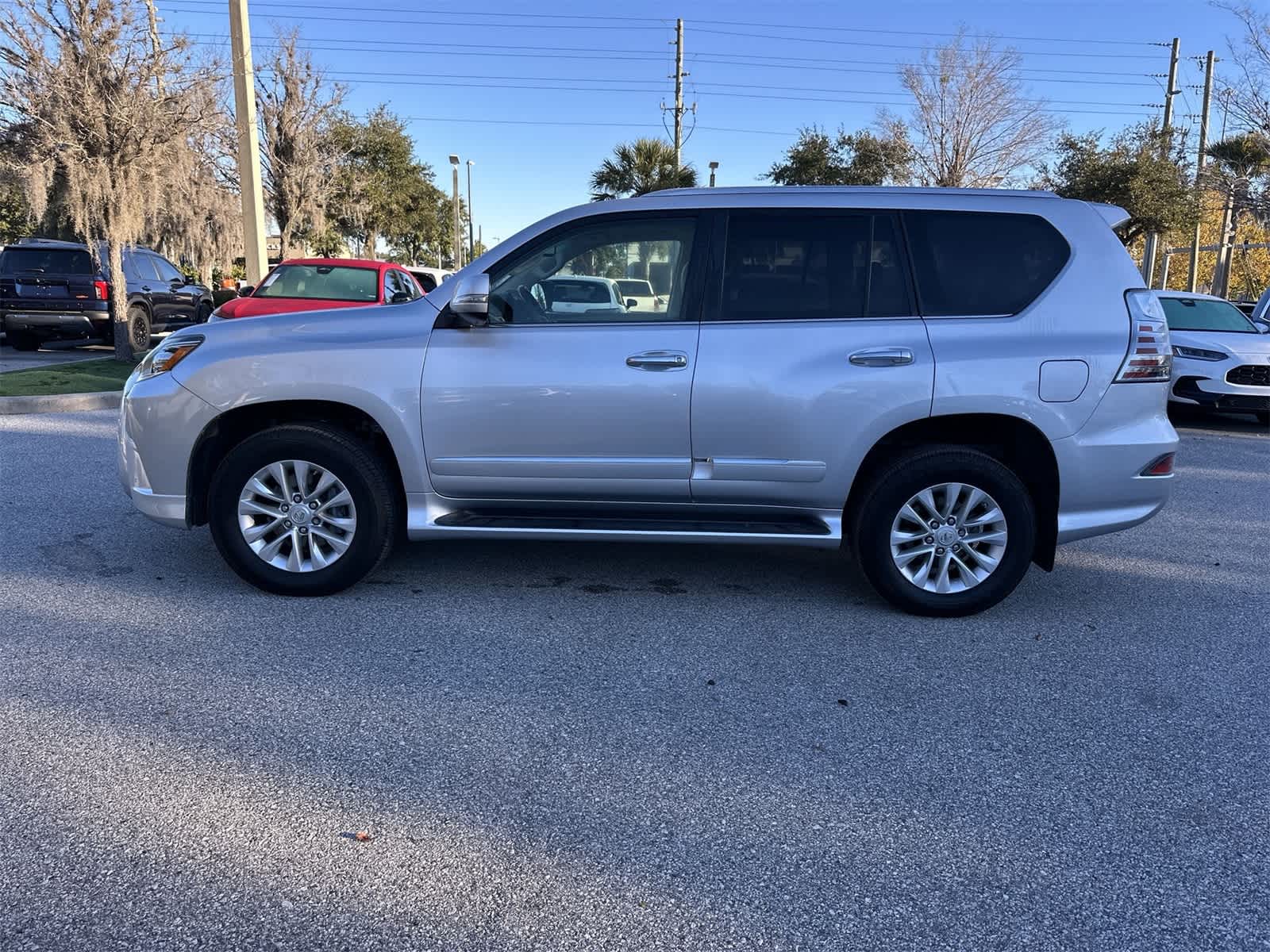 Thumbnail: 2015 Lexus GX - 3