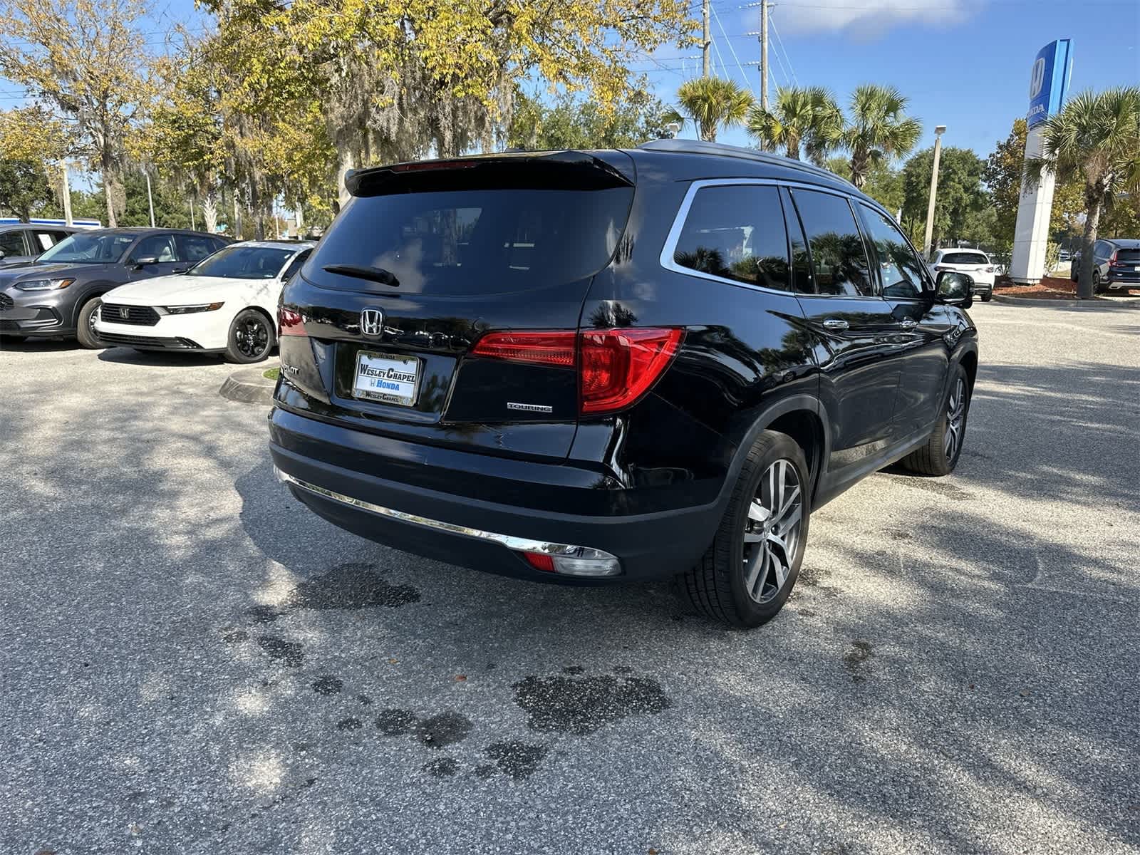 Thumbnail: 2018 Honda Pilot - 6