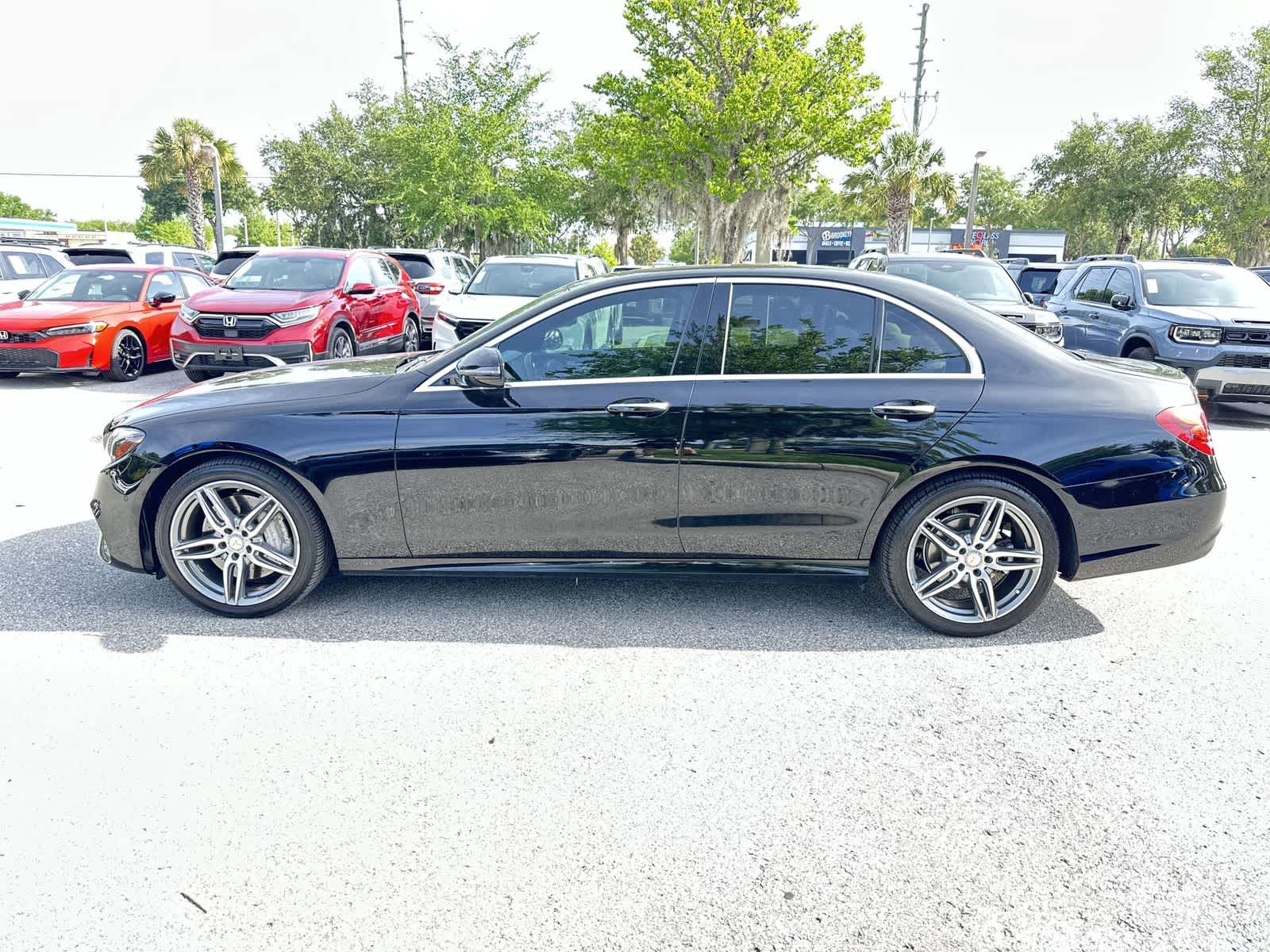 Thumbnail: 2017 Mercedes-Benz E-Class - 3