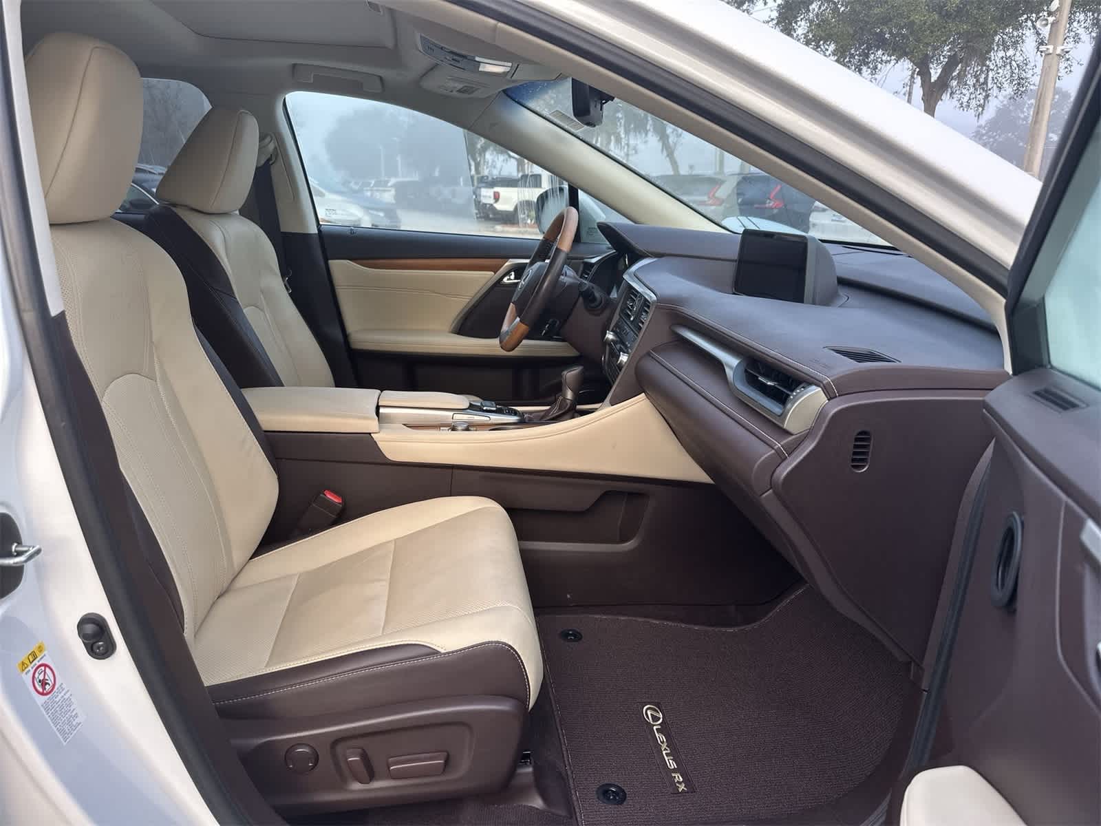 Thumbnail: 2018 Lexus RX - 17