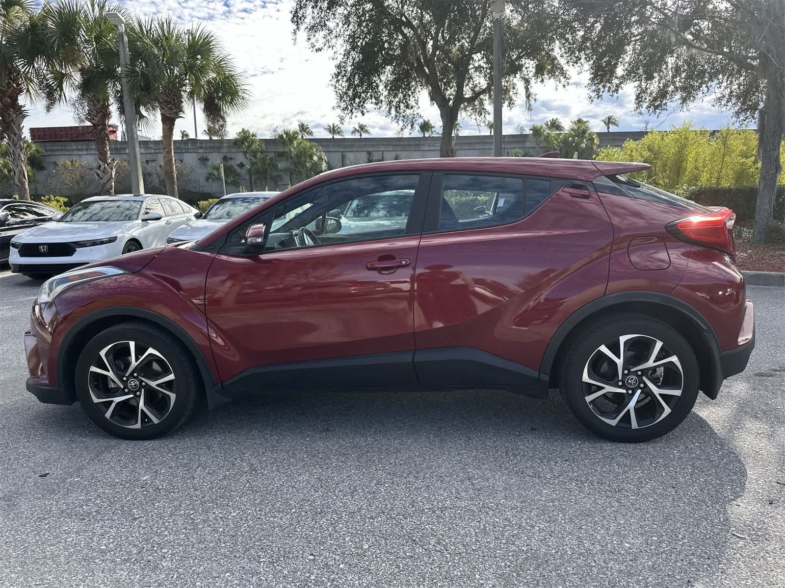 Thumbnail: 2018 Toyota C-HR - 3