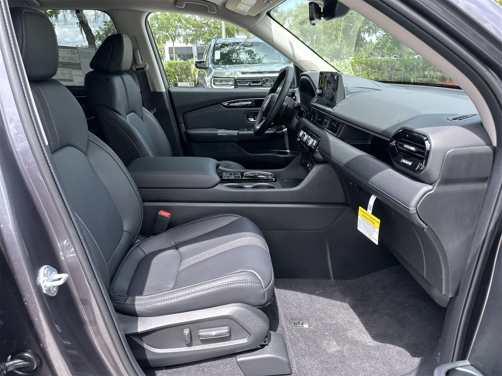 Thumbnail: 2025 Honda Pilot - 17
