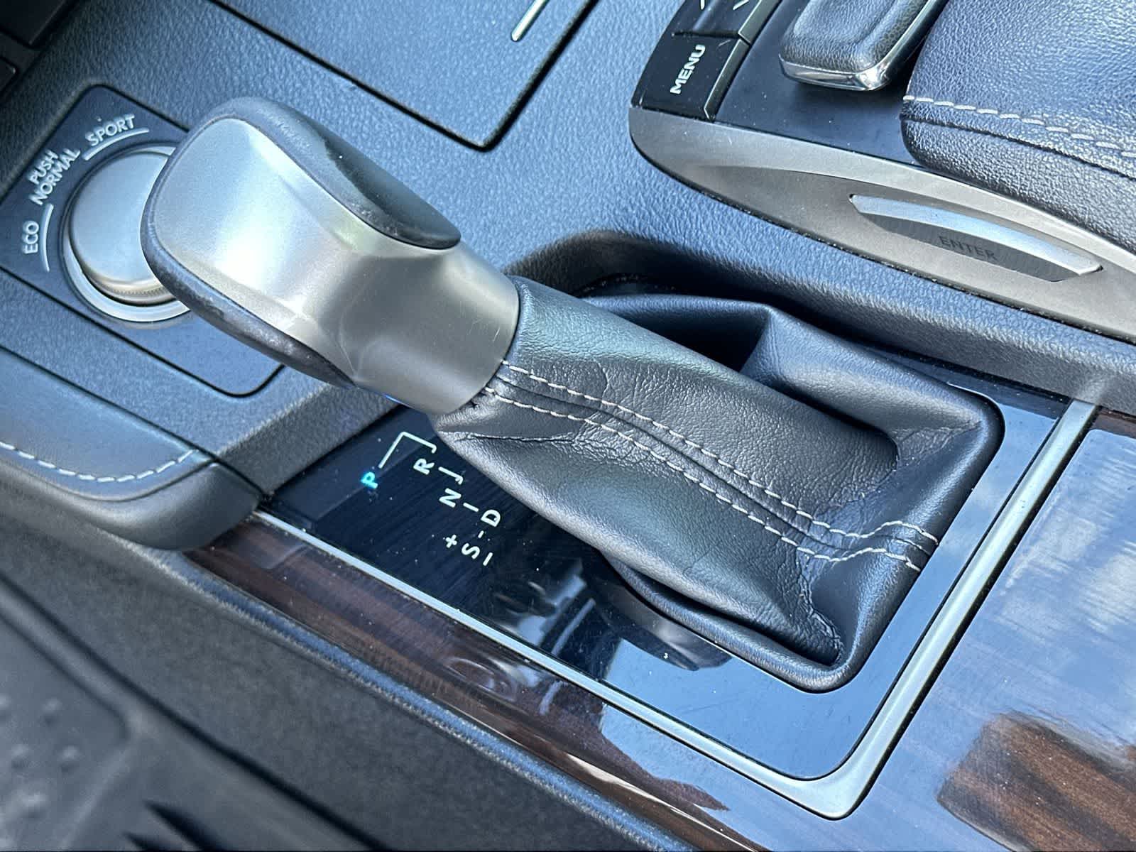 Thumbnail: 2016 Lexus ES - 21
