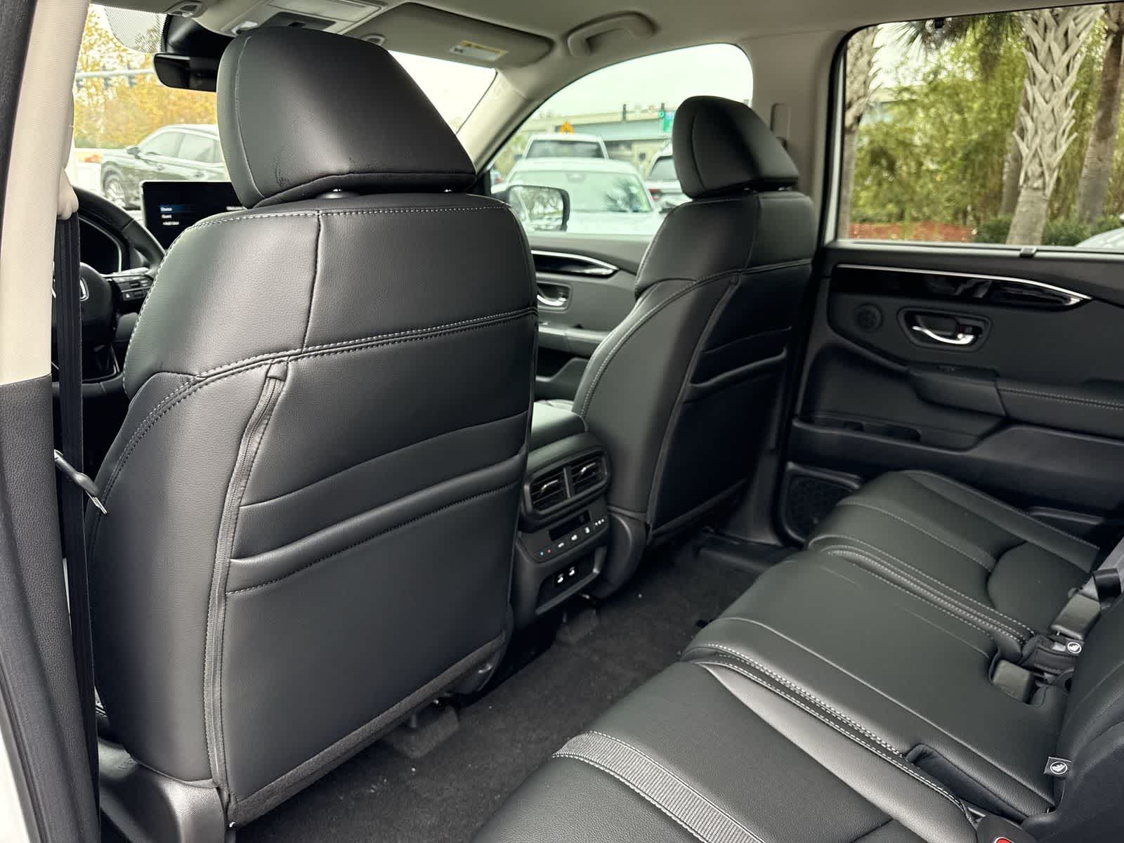 Thumbnail: 2026 Honda Pilot - 14