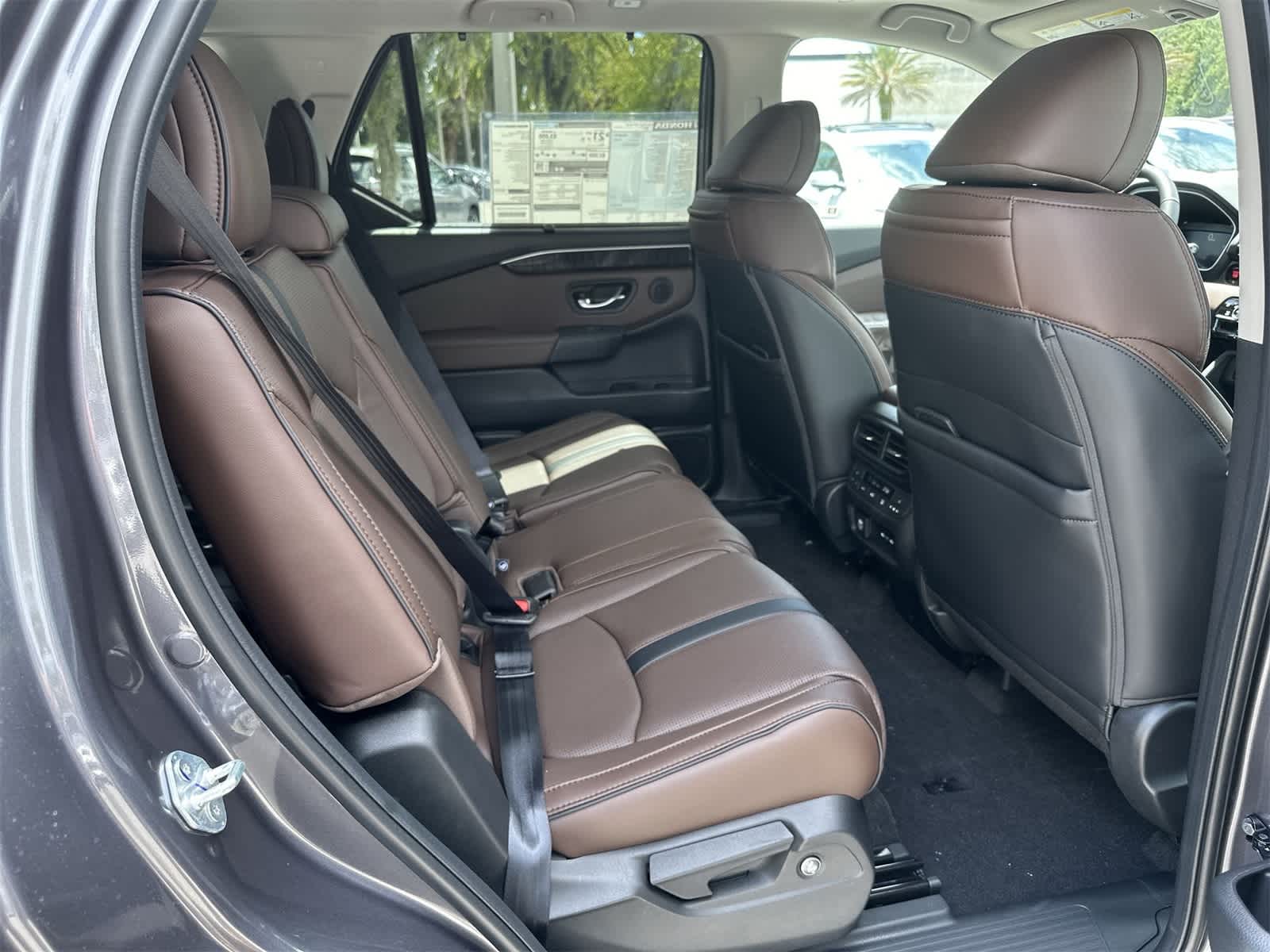 Thumbnail: 2025 Honda Pilot - 16