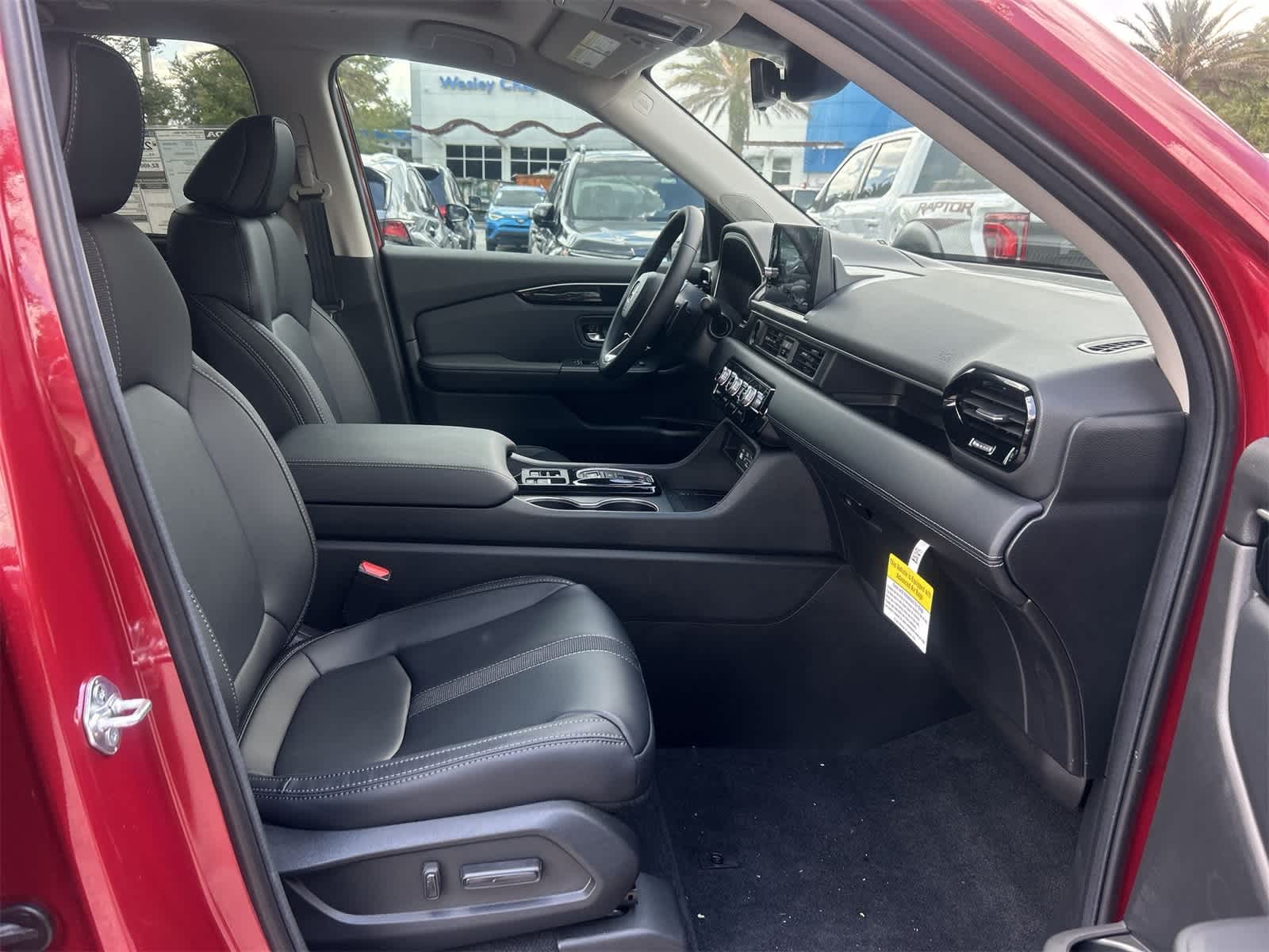 Thumbnail: 2025 Honda Pilot - 17