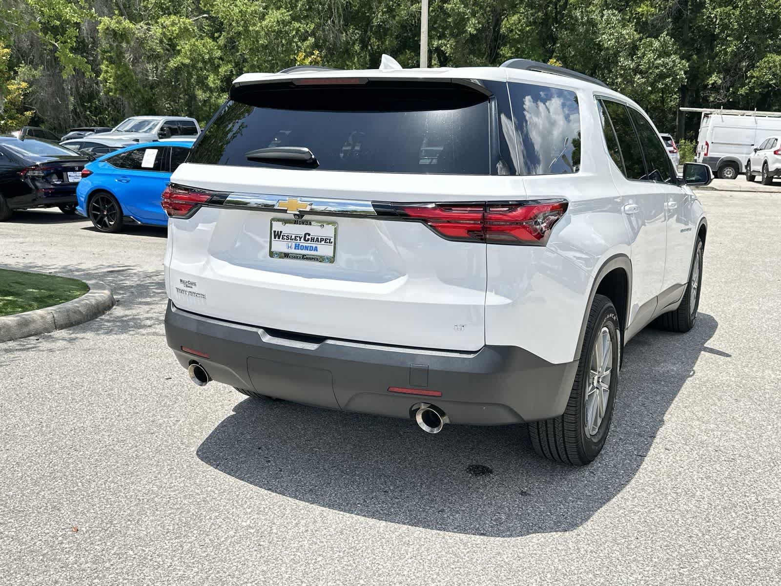Thumbnail: 2023 Chevrolet Traverse - 5
